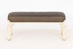 Panca da finestra bianca in stile Luigi XV con rivestimento in finto shagreen