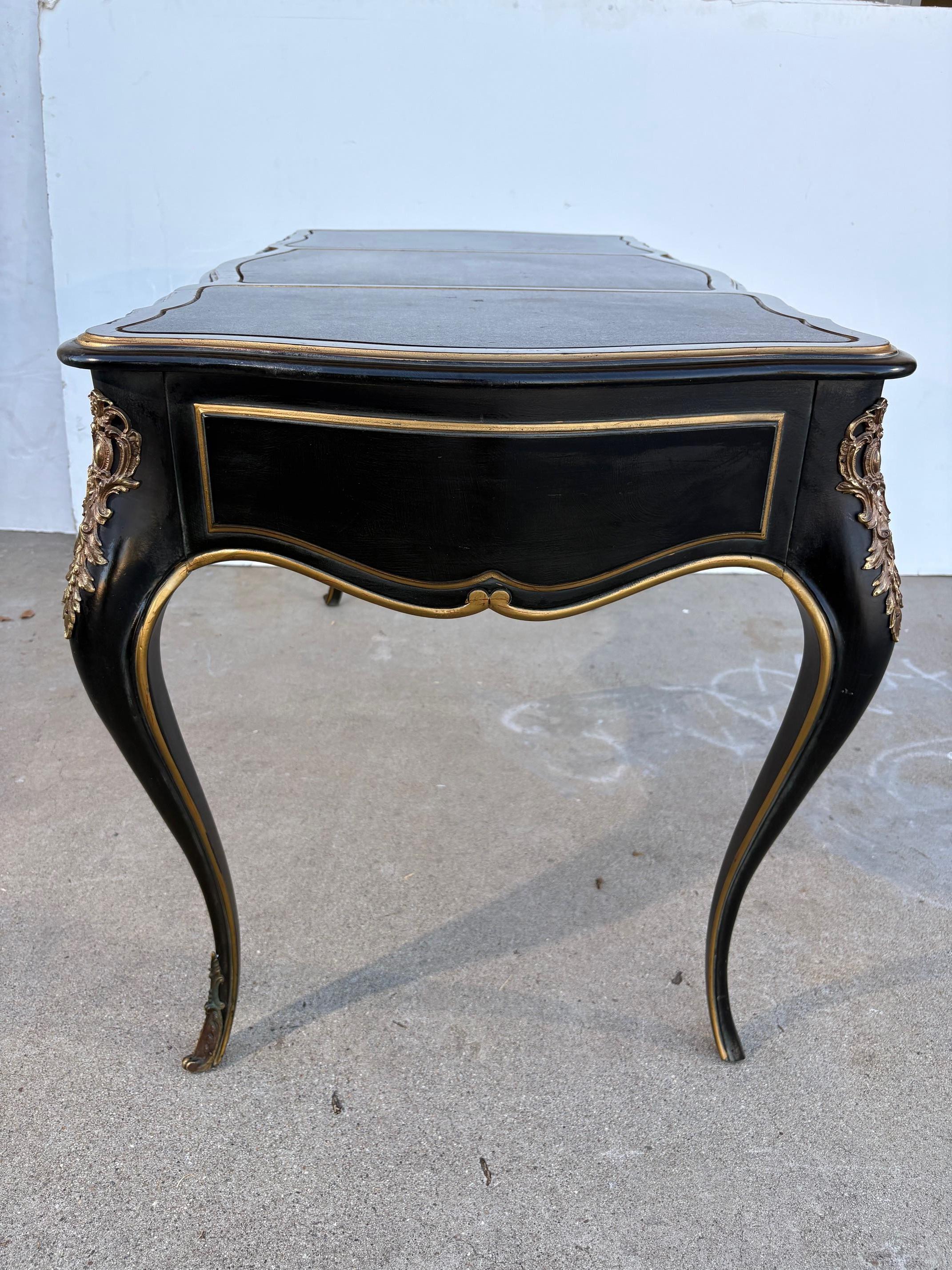 Schreibtisch im Stil Louis XV (Ende des 20. Jahrhunderts) im Angebot