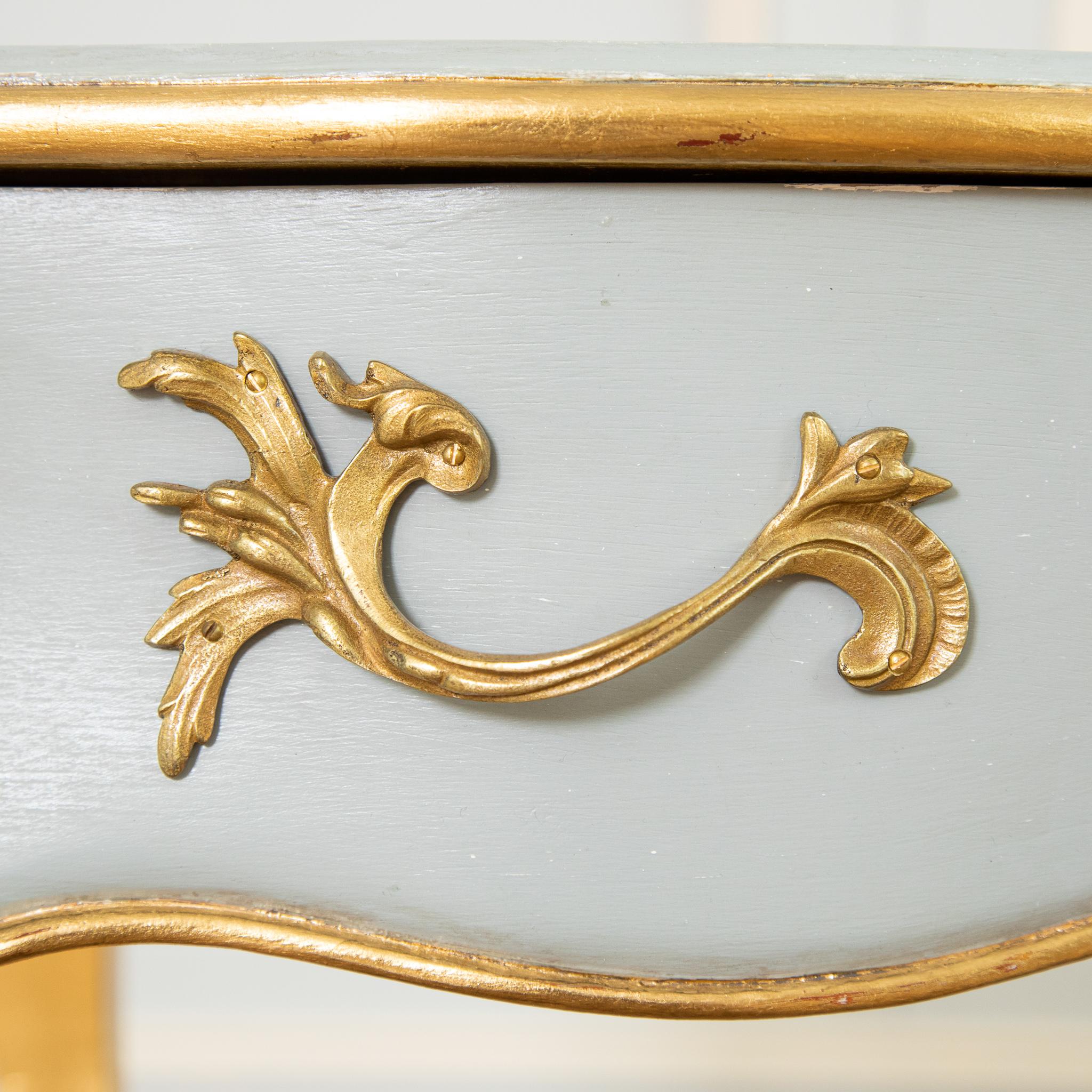 Louis XV Style Writing Desk with Serpentine Legs Painted with Gold Highlights For Sale 3