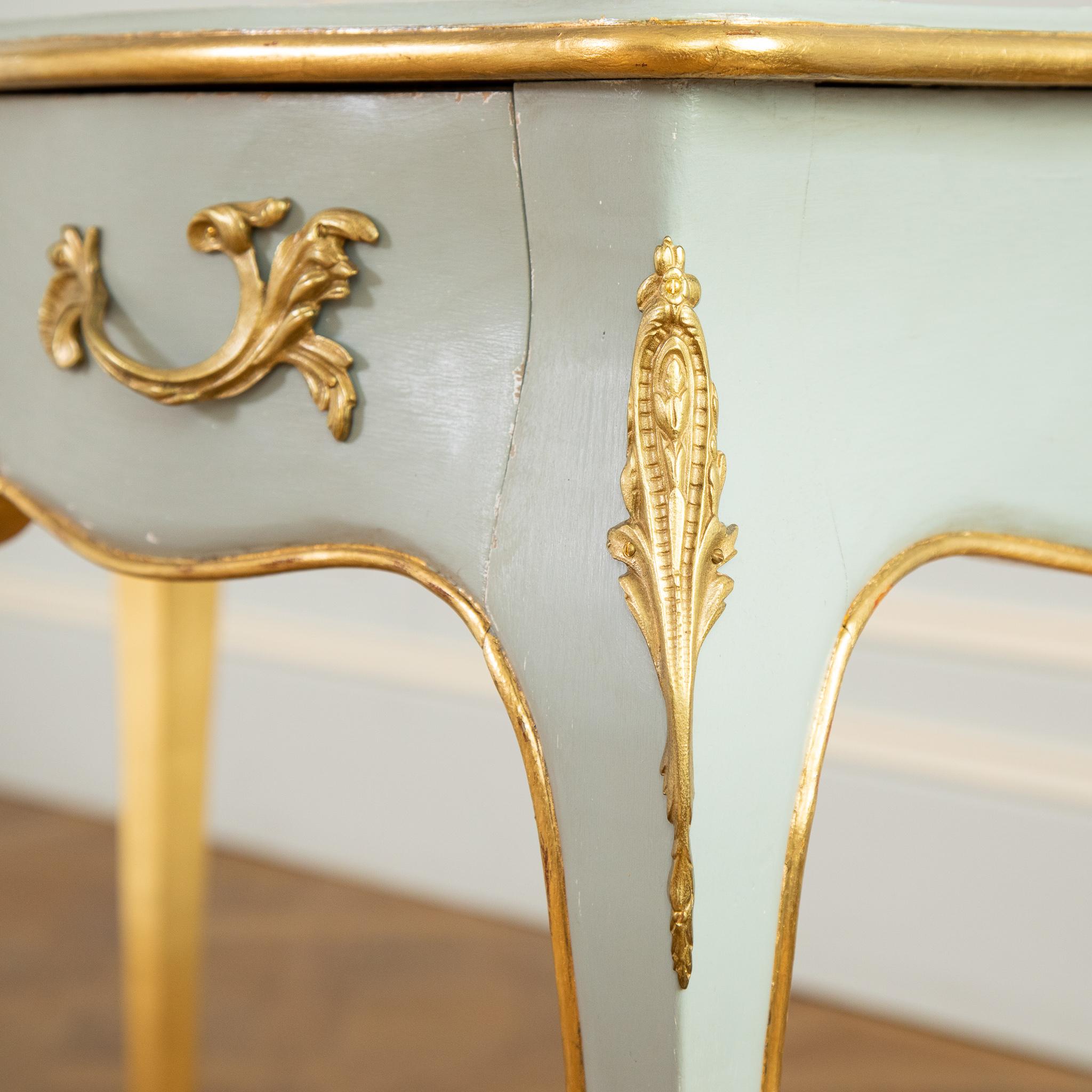 Louis XV Style Writing Desk with Serpentine Legs Painted with Gold Highlights For Sale 10