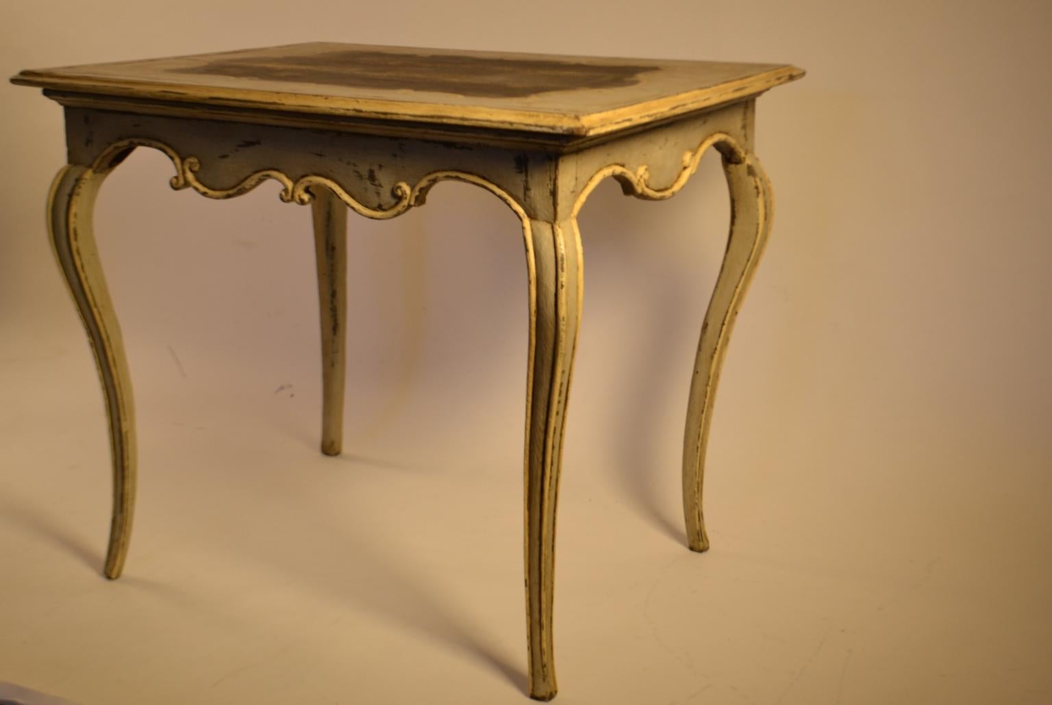 Tisch im Stil Ludwigs XV. (Europäisch) im Angebot