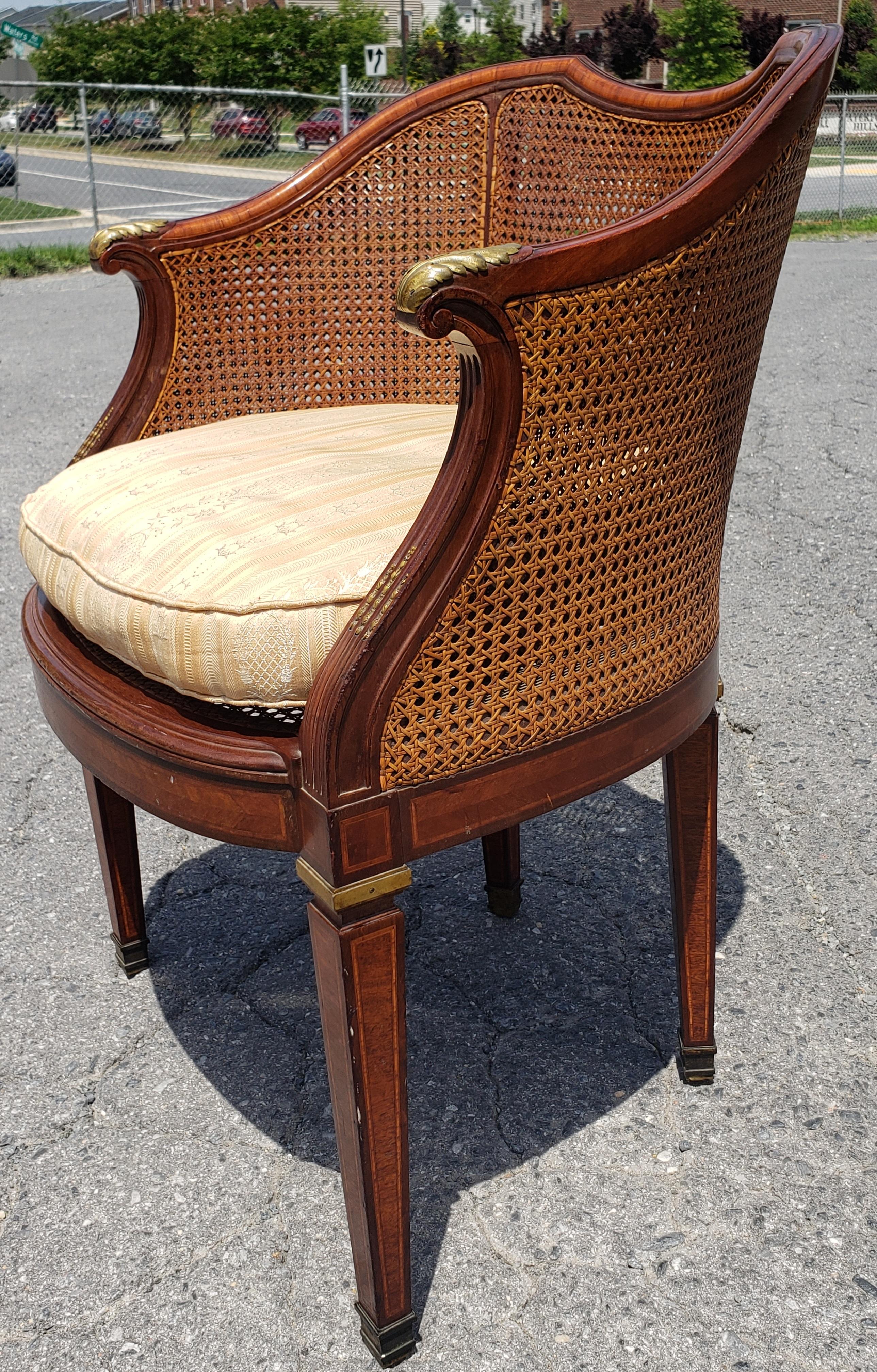 Louis XV Transitional Mahogany and Kingwood Marquetry Burl and Cane Barrel Chair In Good Condition For Sale In Germantown, MD
