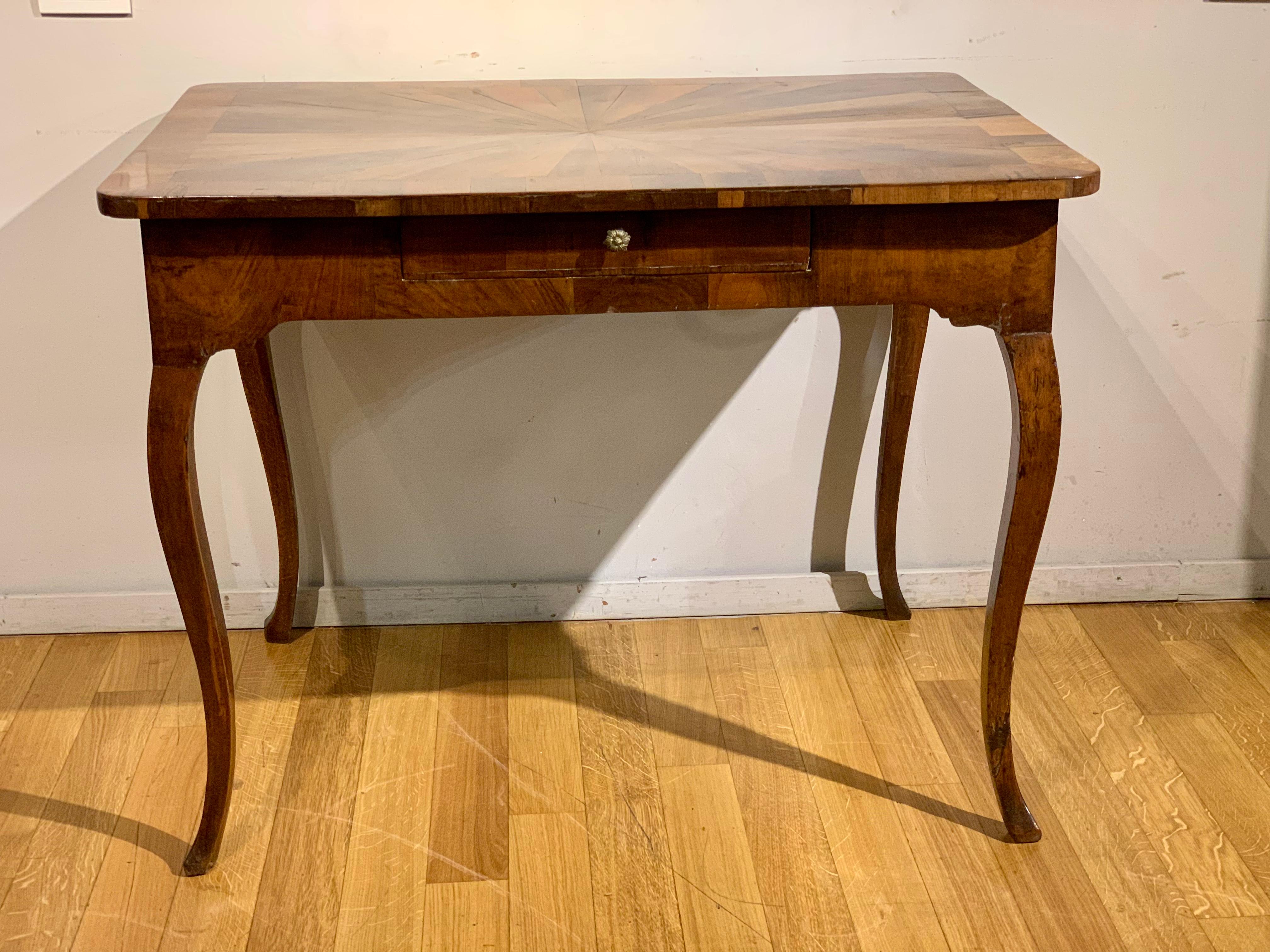 Louis XV Tuscany Walnut Veneered Writing Table For Sale 3