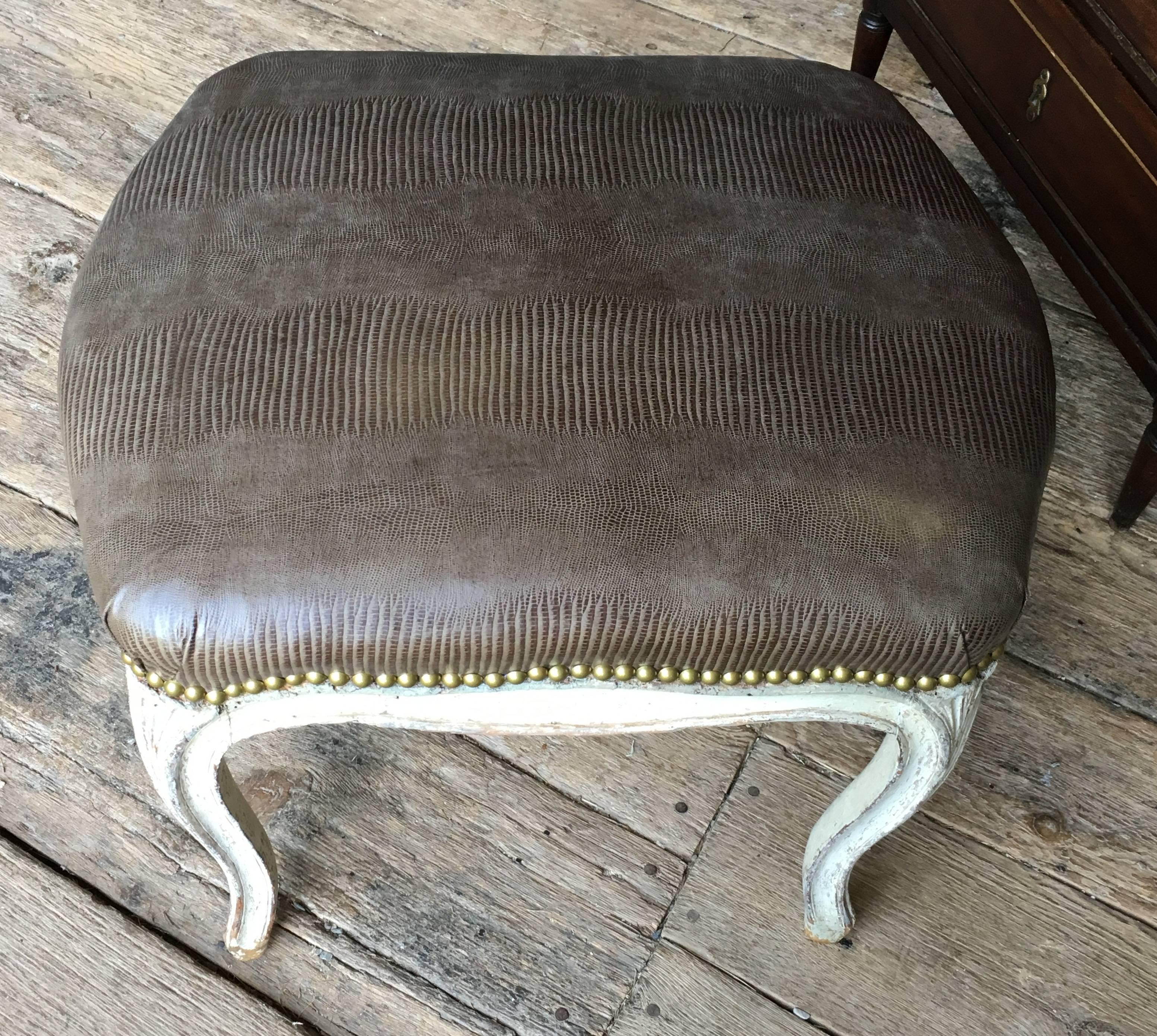 Louis XV Upholstered Bench 6