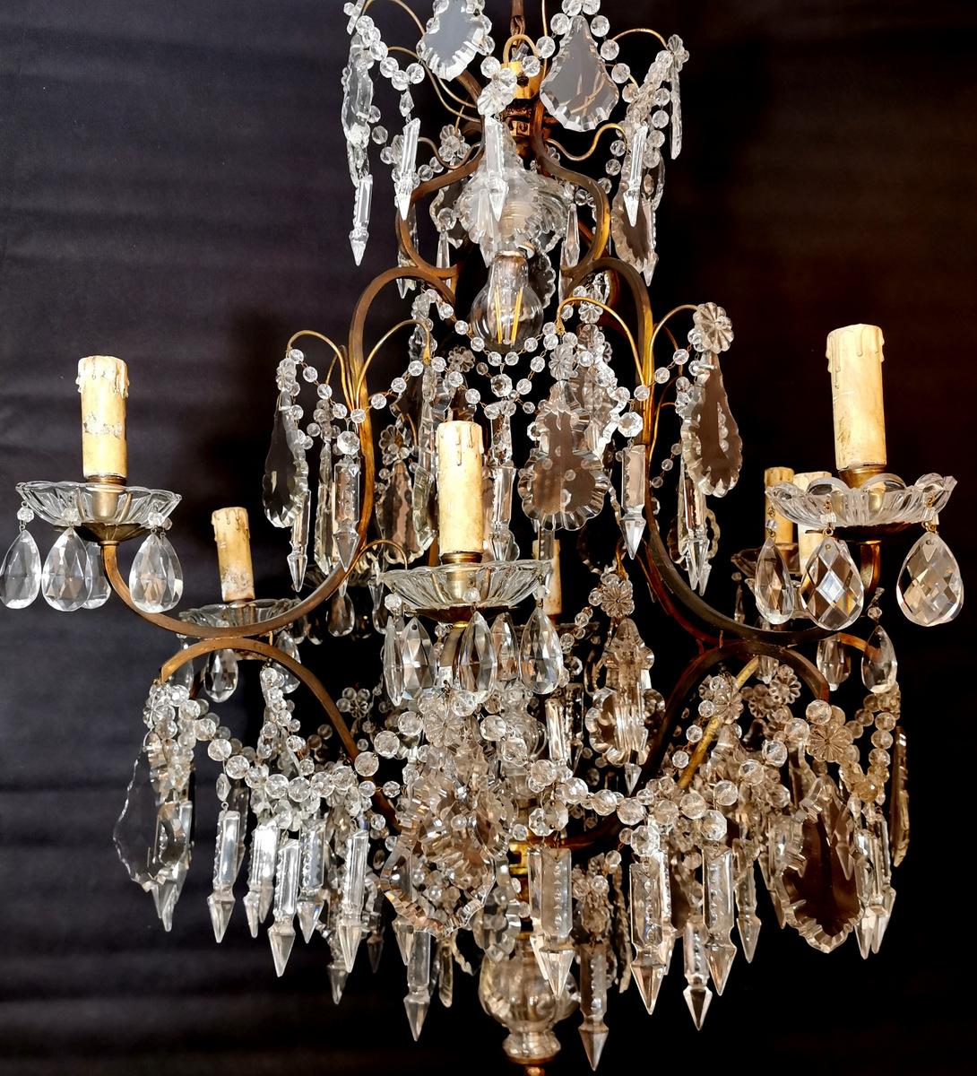 Hand-Crafted Louis XV Venetian Style Italian Chandelier in Bronze with Cut Crystals
