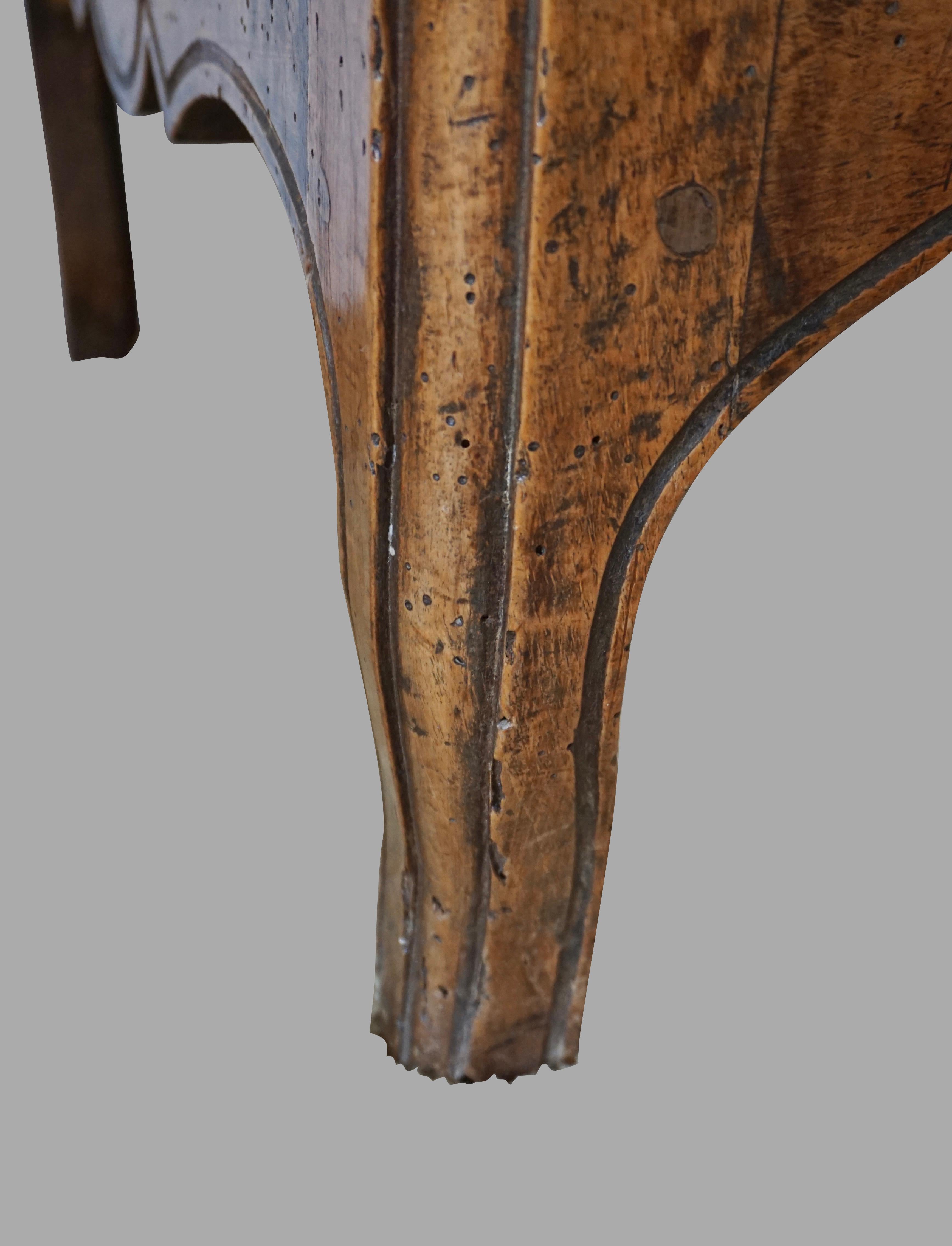 Louis XV Walnut 3 Drawer Serpentine Form Commode 5