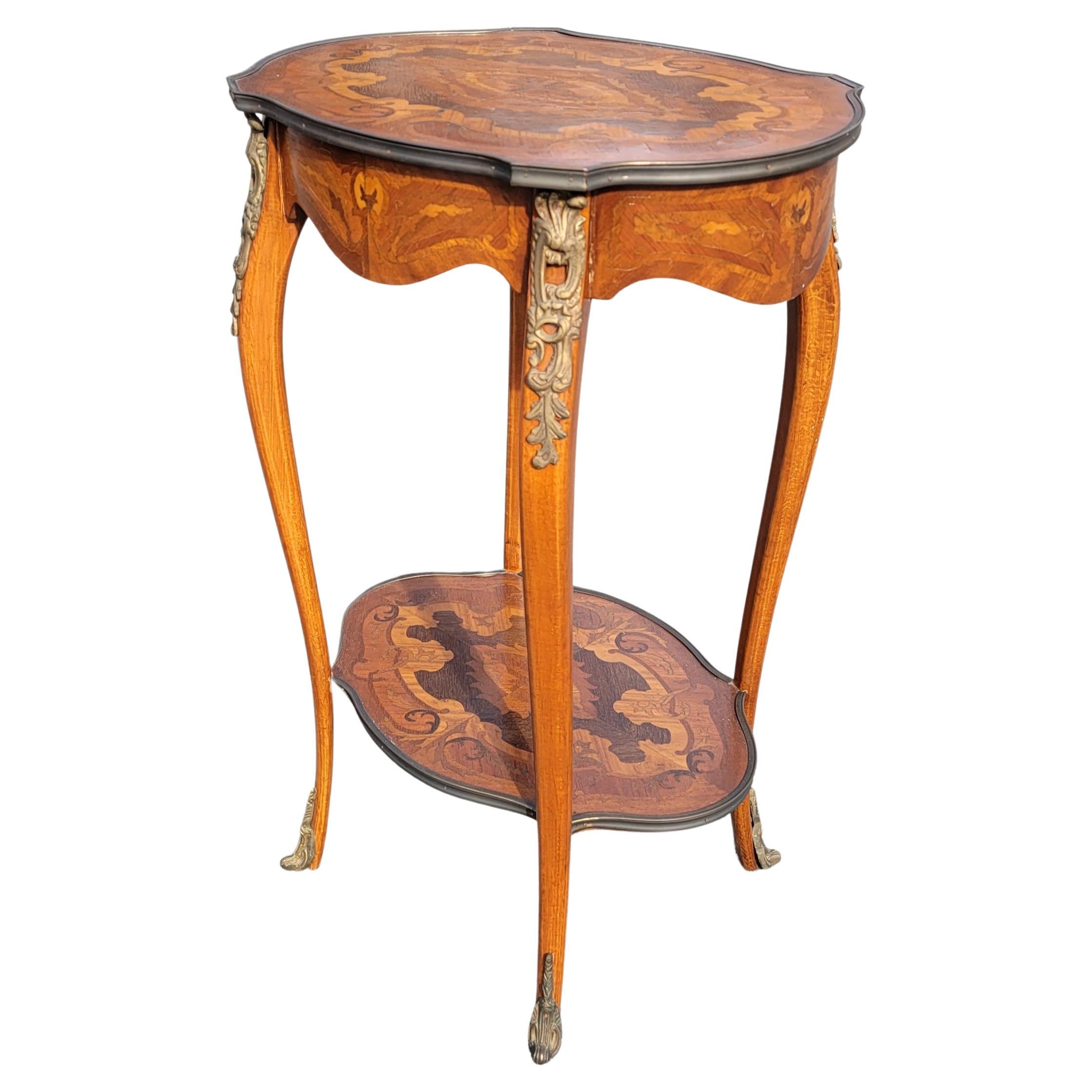Louis XV Walnut and Kingswood Satinwood Marquetry Tiered Side Table In Good Condition For Sale In Germantown, MD
