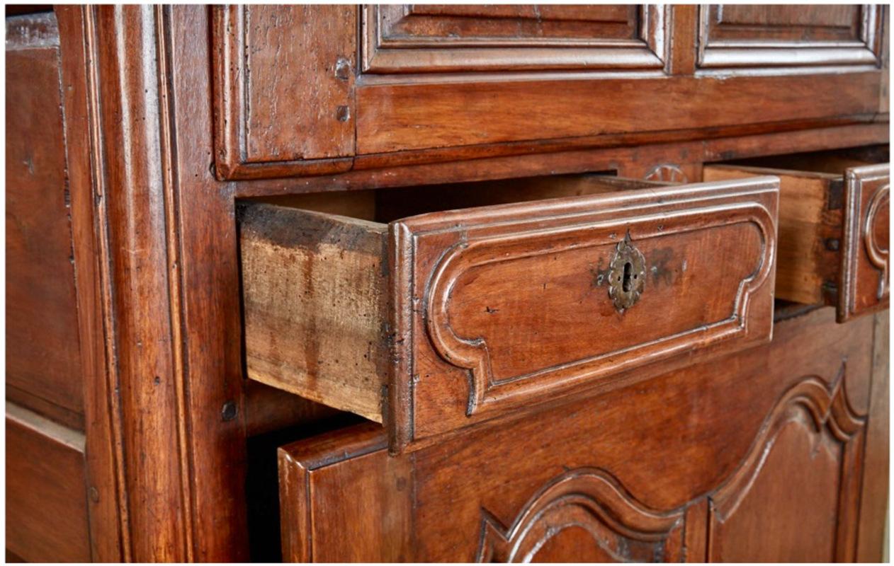 XVIIIe siècle Meuble de rangement ou Bonnetiere Louis XV, vers 1760 en vente