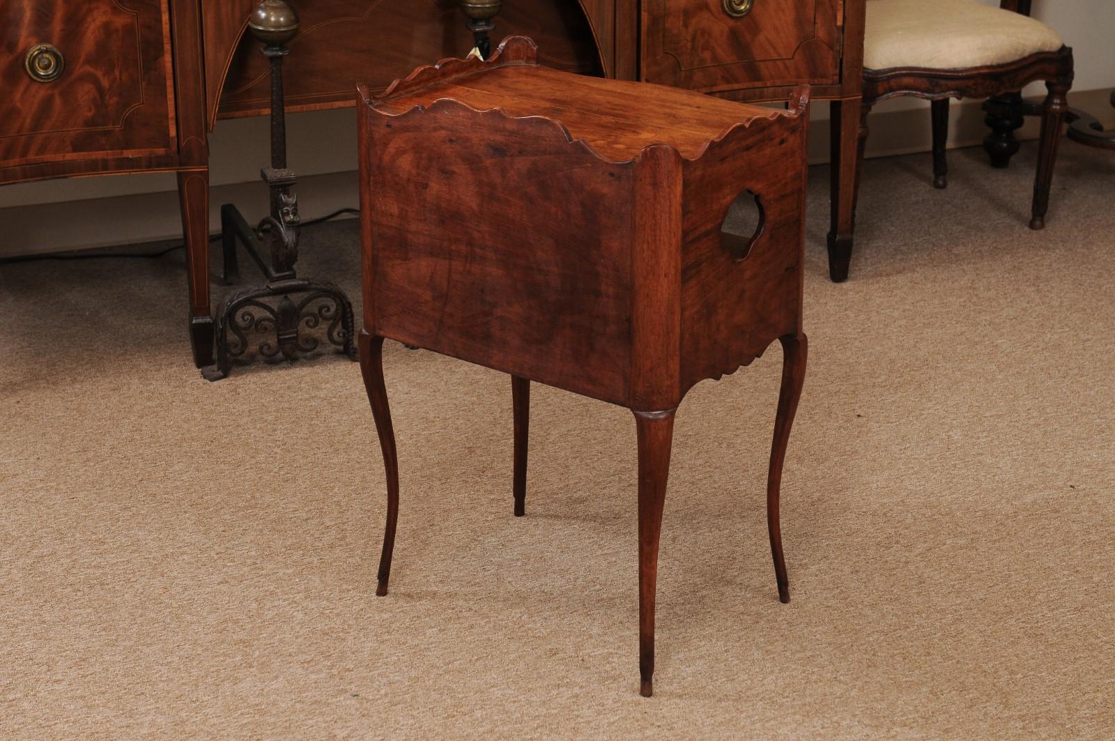 Louis XV Walnut Chevet with Open Shelf, Drawer, & Cabriole Legs For Sale 4