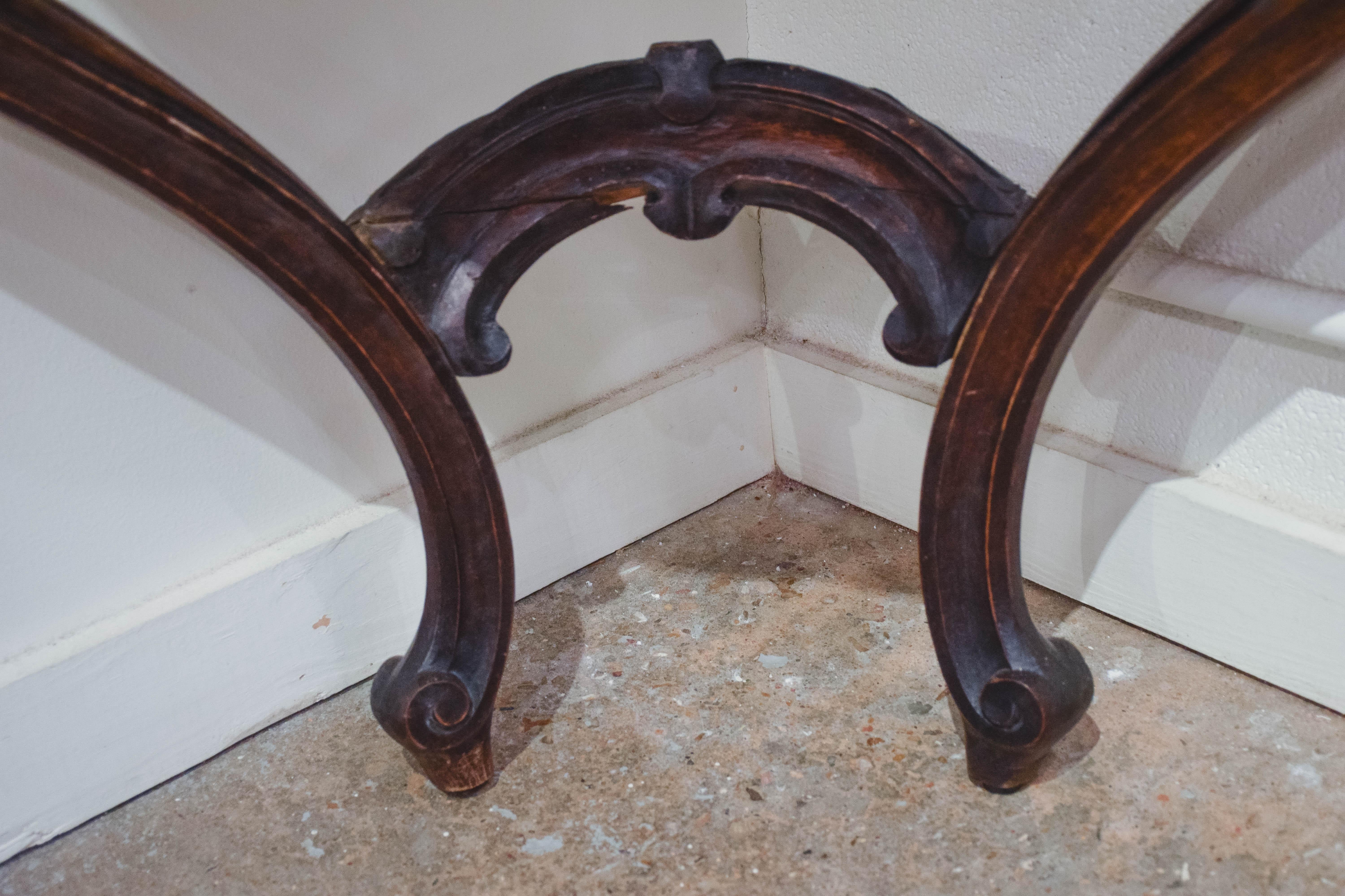 Antique Louis XV marble-top console table, early 19th century. This console table has excellent quality carving. Made of walnut.