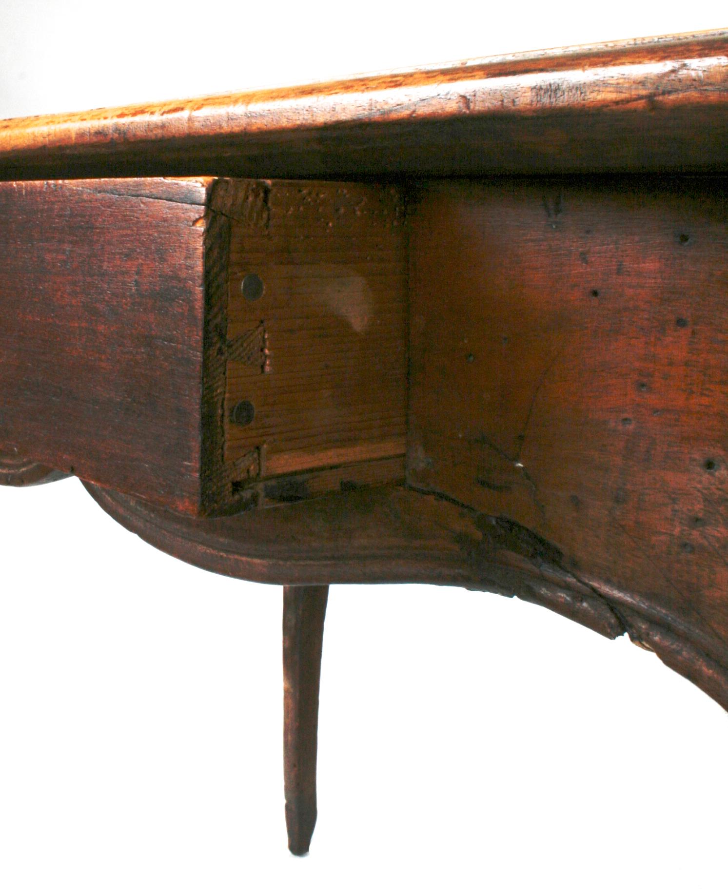 Louis XV Walnut Reading or Writing Table, c1770 In Good Condition In valatie, NY