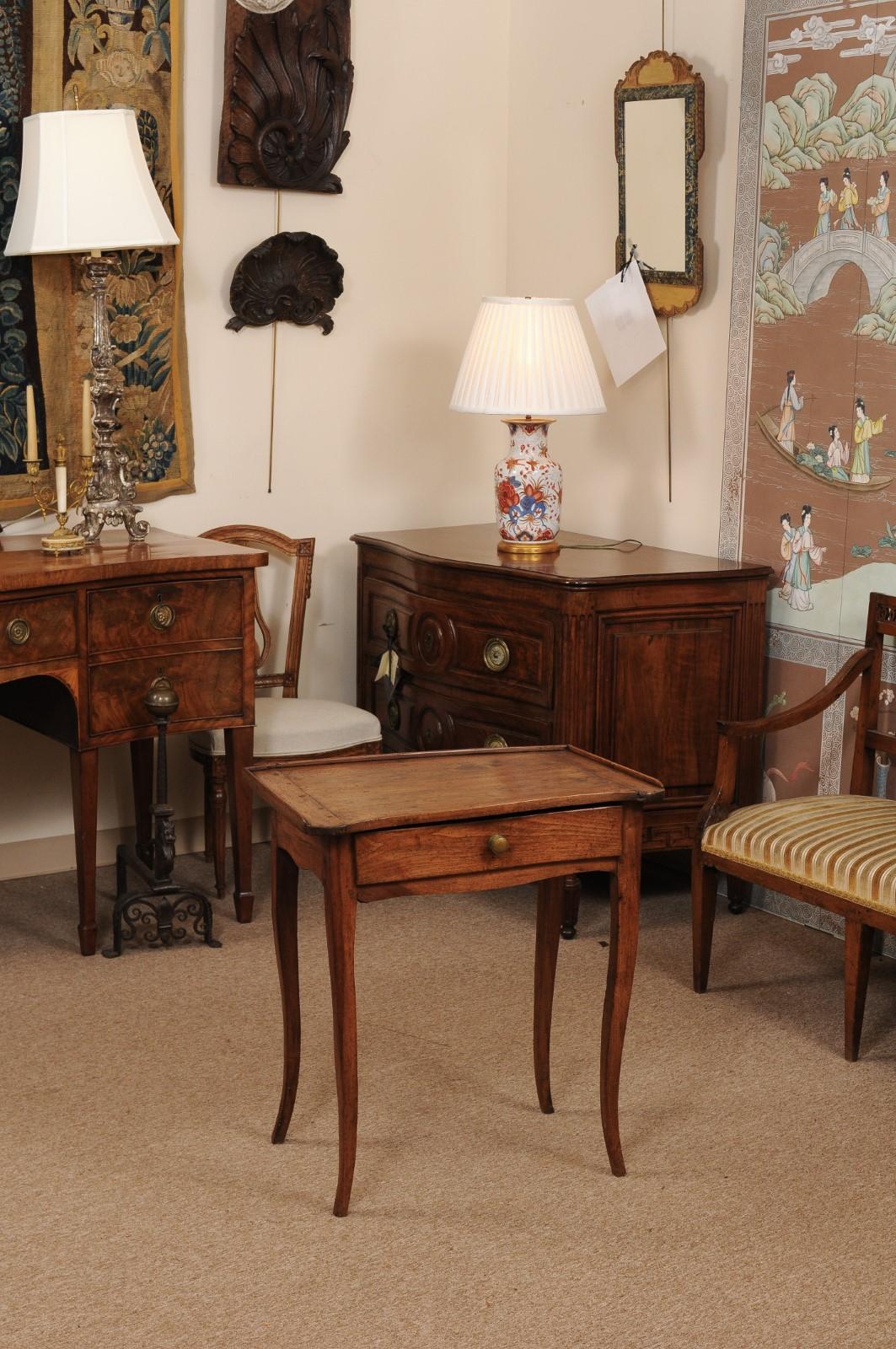 Louis XV Walnut Side Table, Mid 18th Century 4