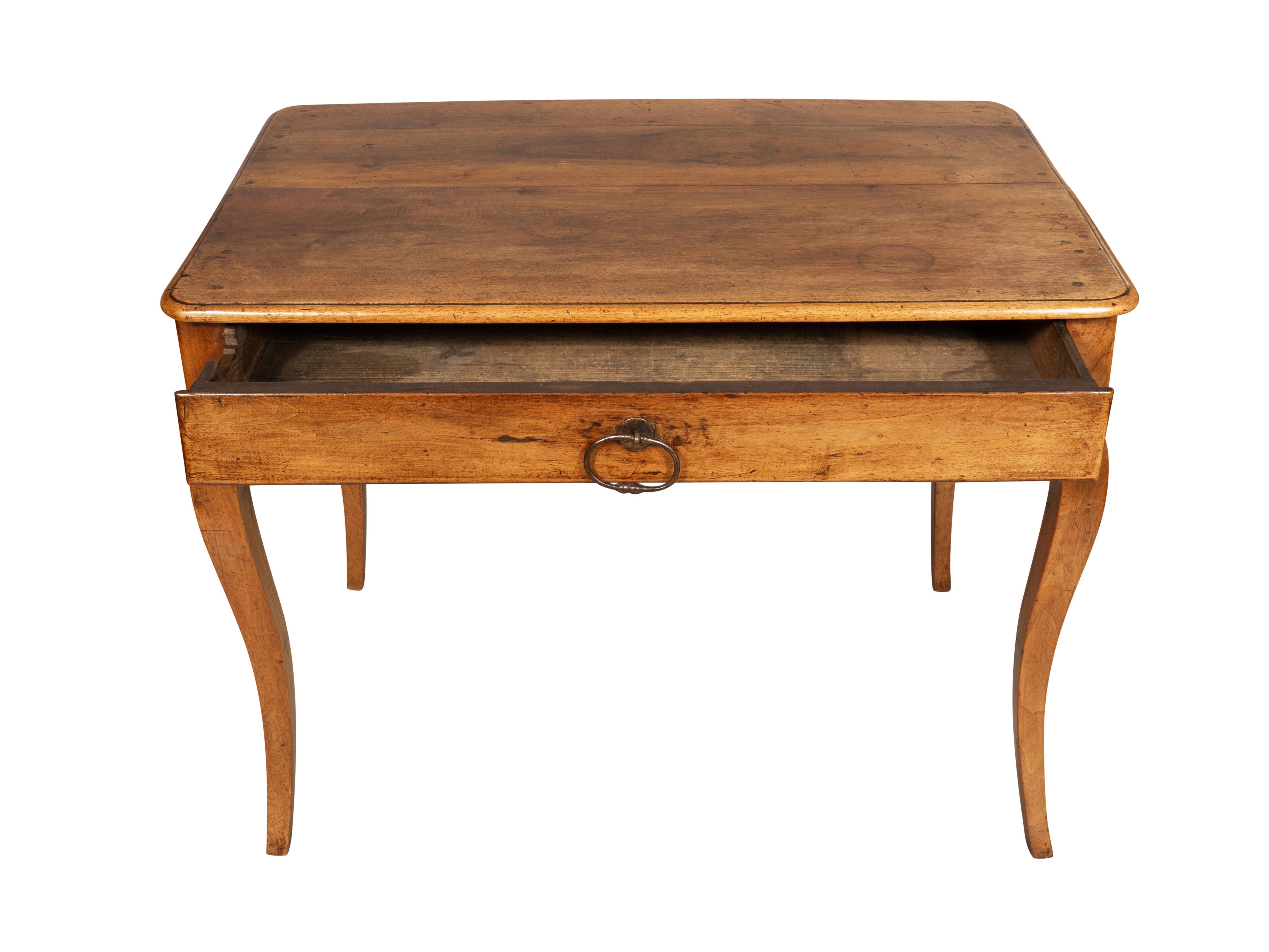 Mesa Luis XV de nogal Francés en venta