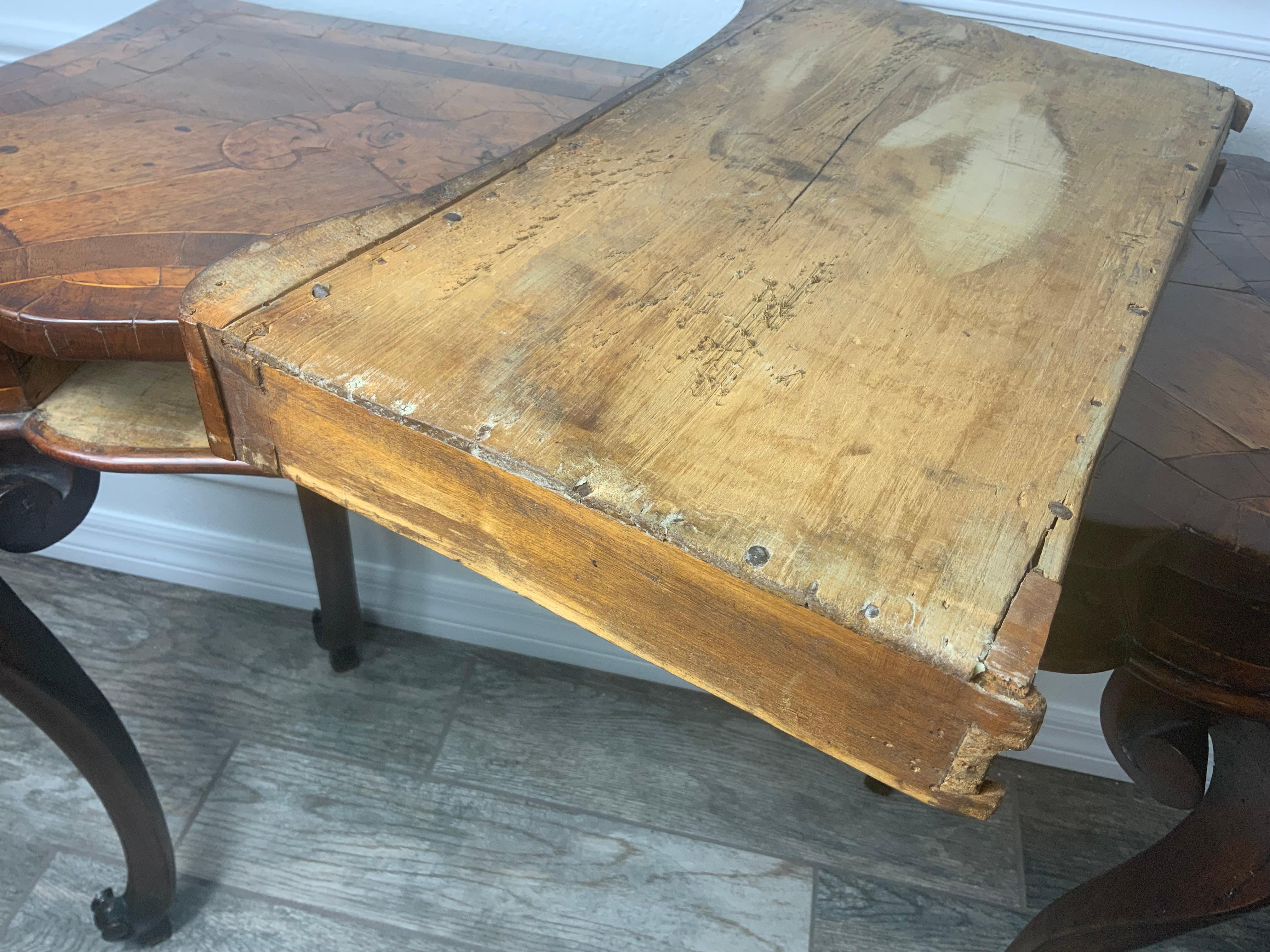 18th Century Walnut Writing Table For Sale 6