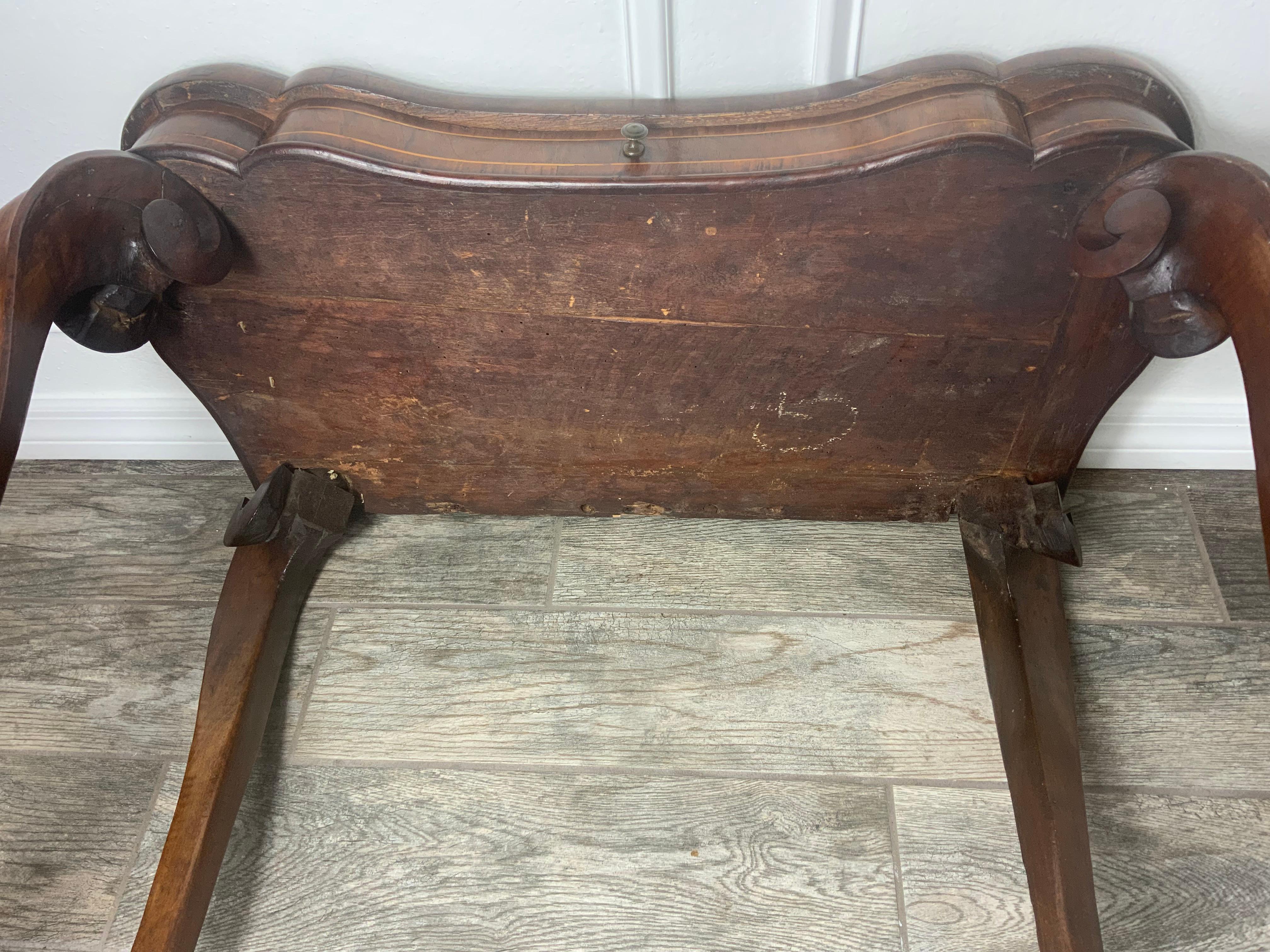 18th Century Walnut Writing Table For Sale 2