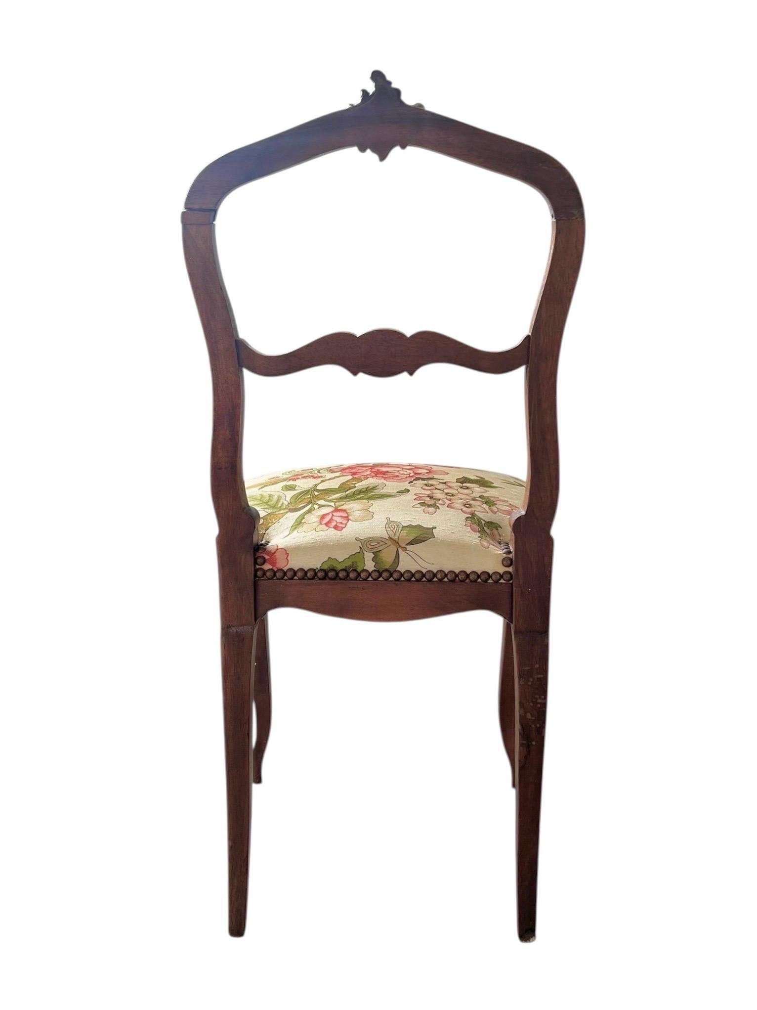 Sedia in legno Luigi XV con arazzo floreale - XIX secolo - Francia in vendita 4
