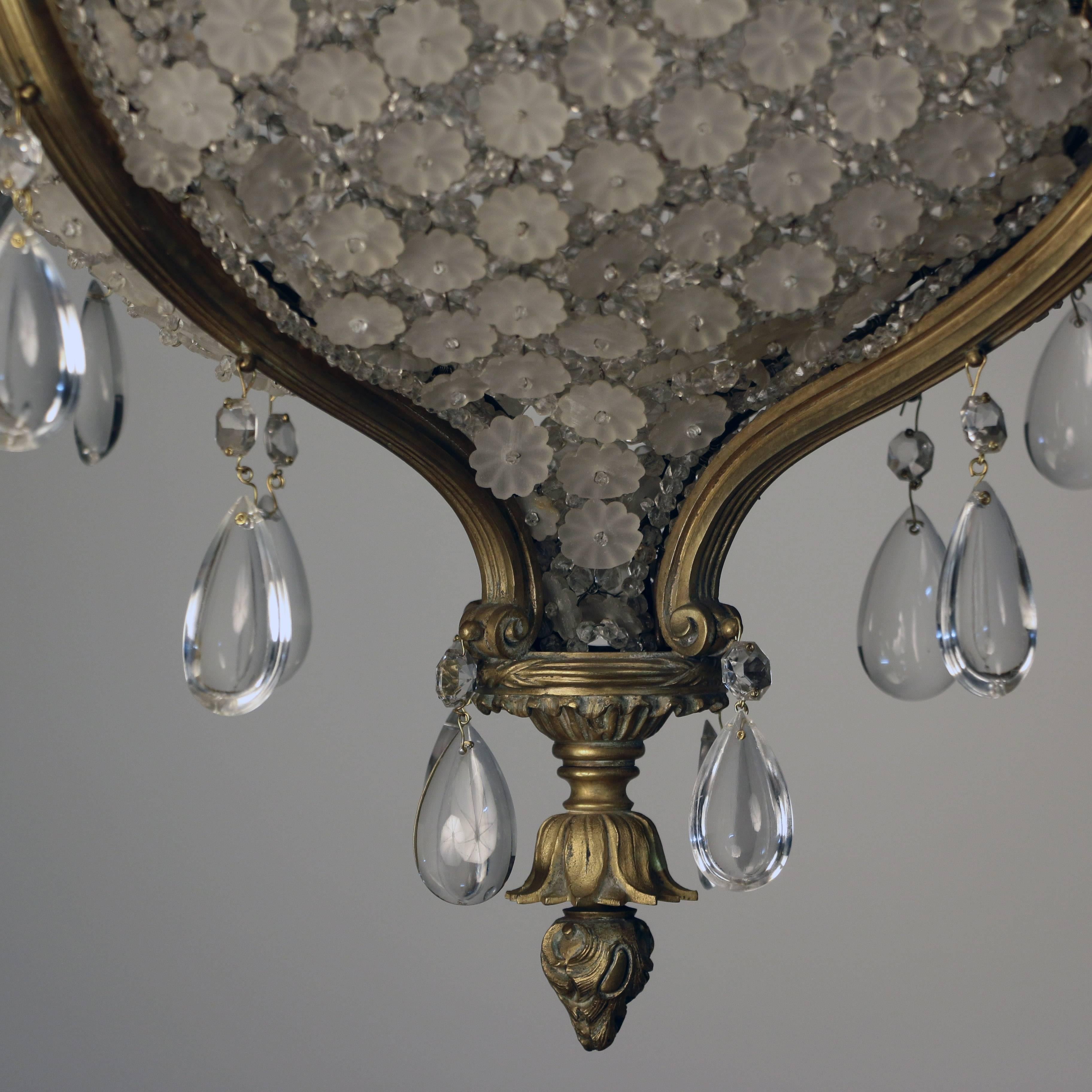 Louis XV1 Style Bronze and  Lead Crystal Chandelier In Good Condition For Sale In Montreal, QC