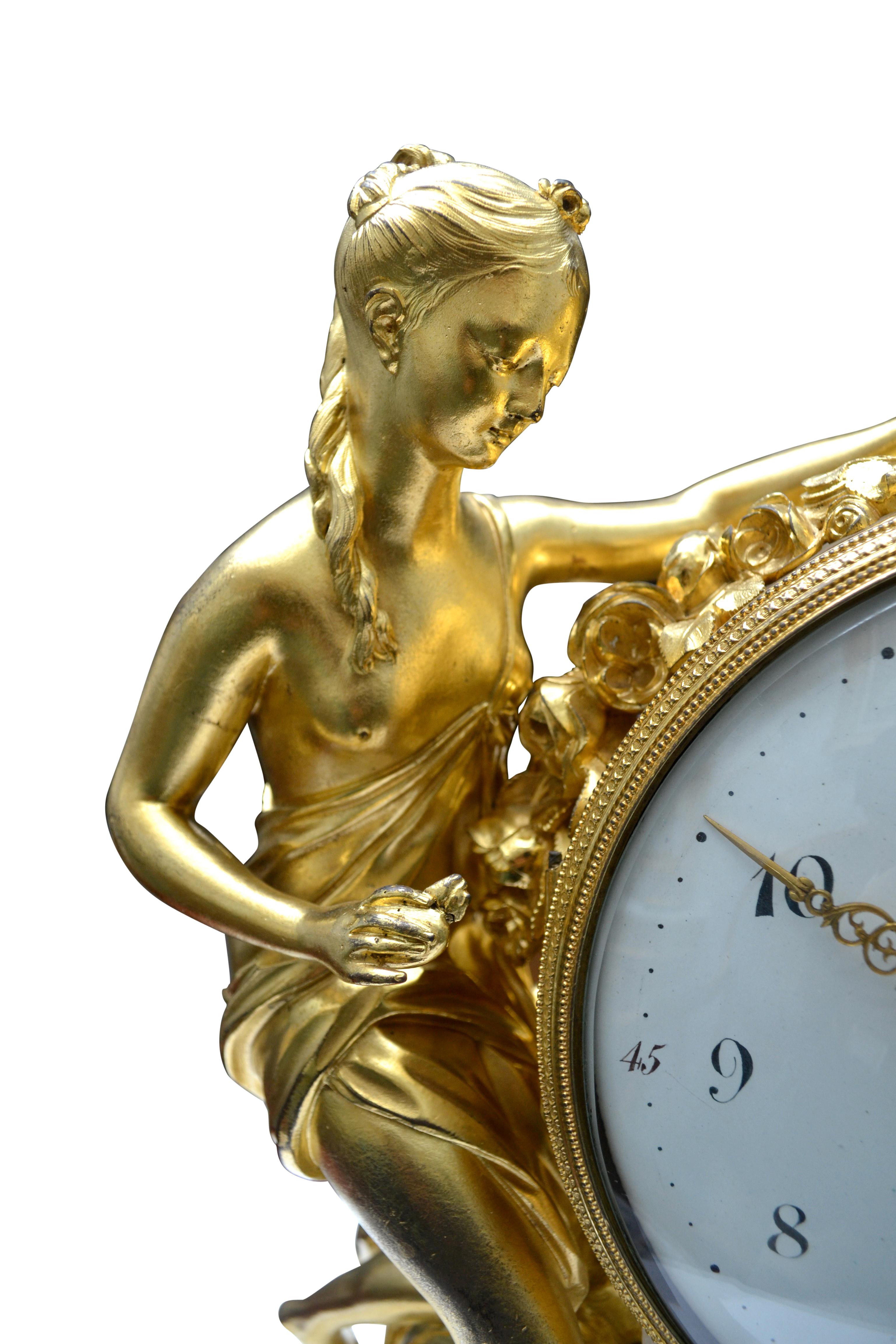 Louis XVI Allegorical Figurative Clock Depicting Venus Being Crowned by Amour For Sale 3