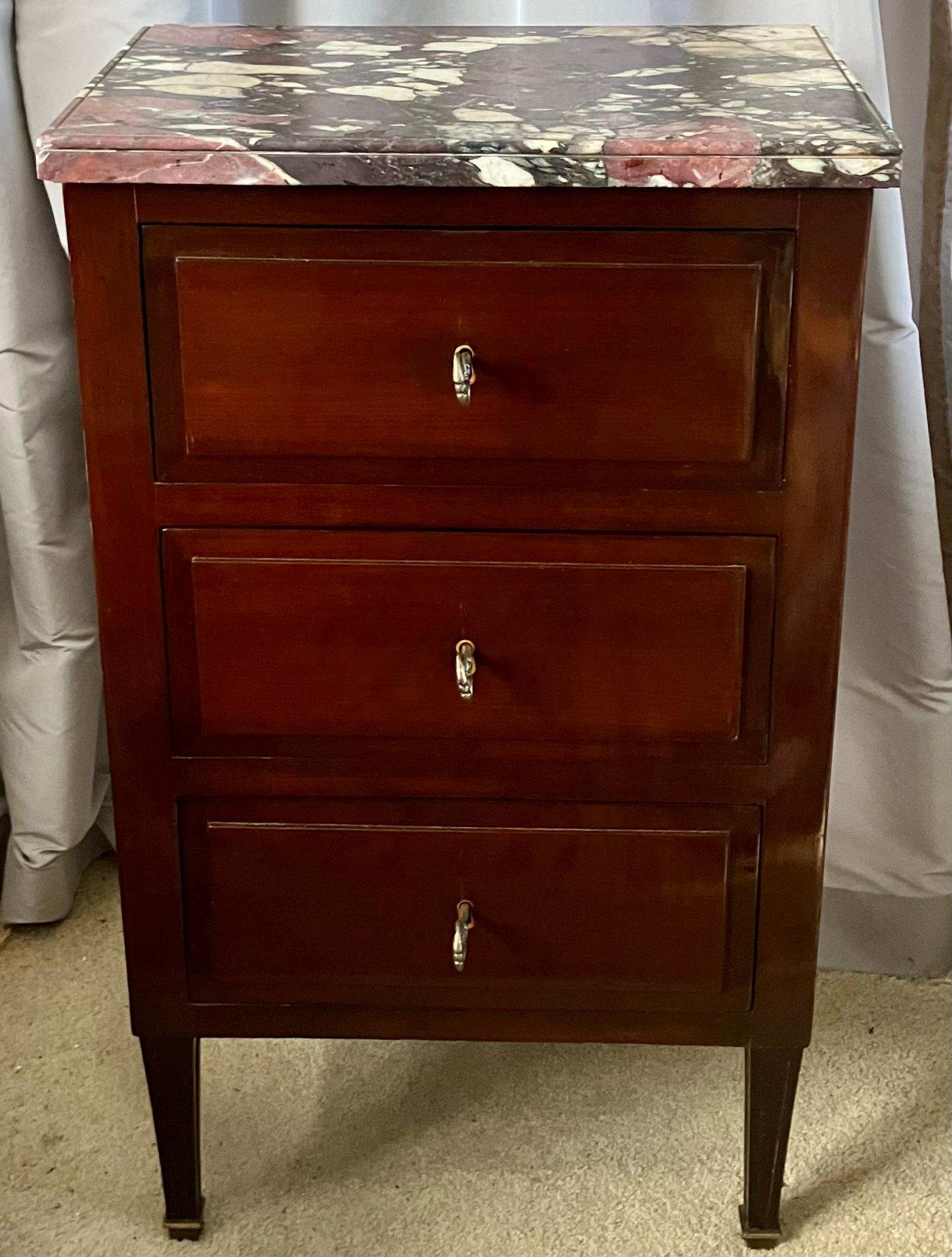 Louis XVI Amaranth Marble Top Side Table In Good Condition For Sale In New York, NY