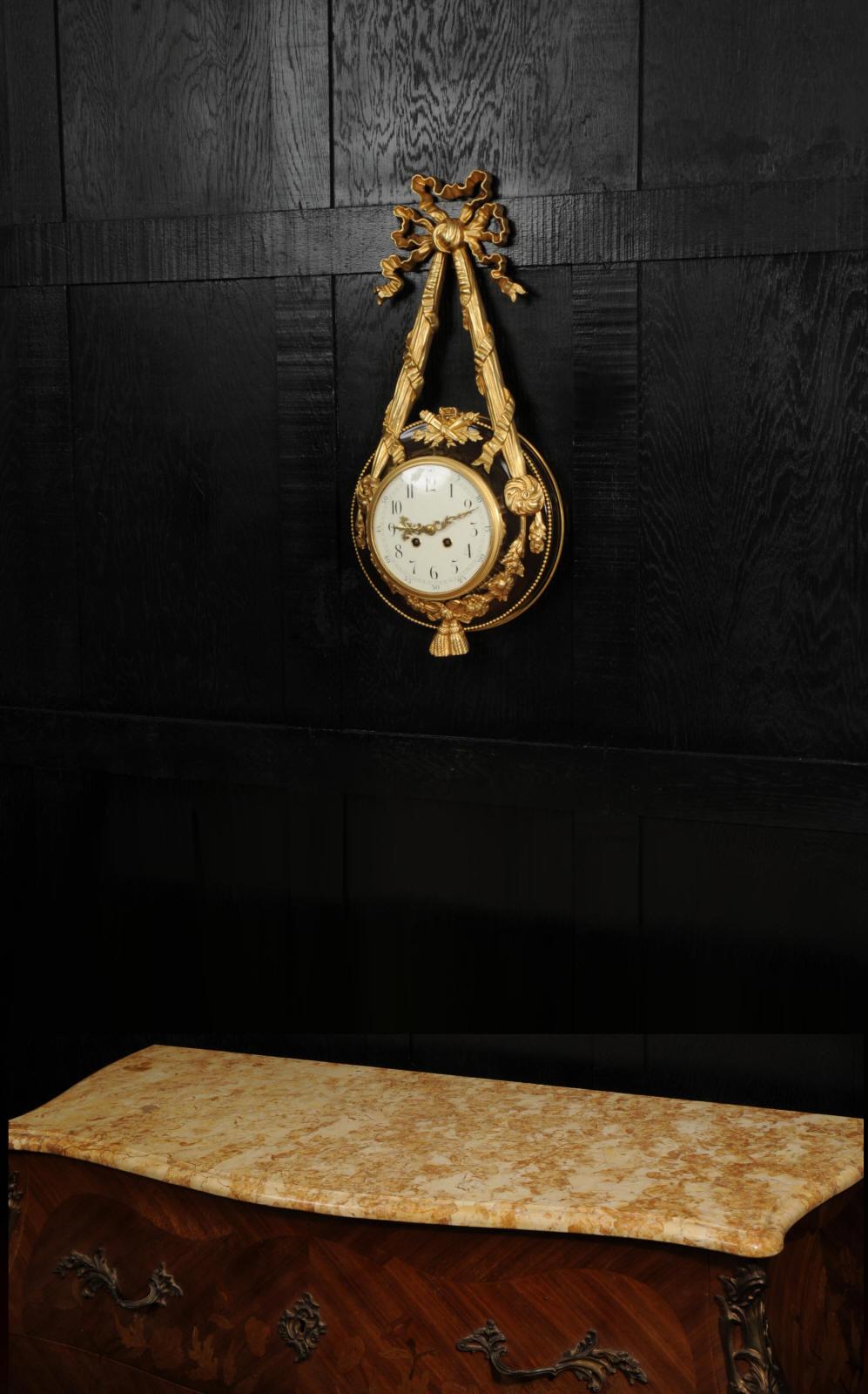 Reloj de pared Louis XVI Antique French Ormolu y Cartel de Bronce en venta 1