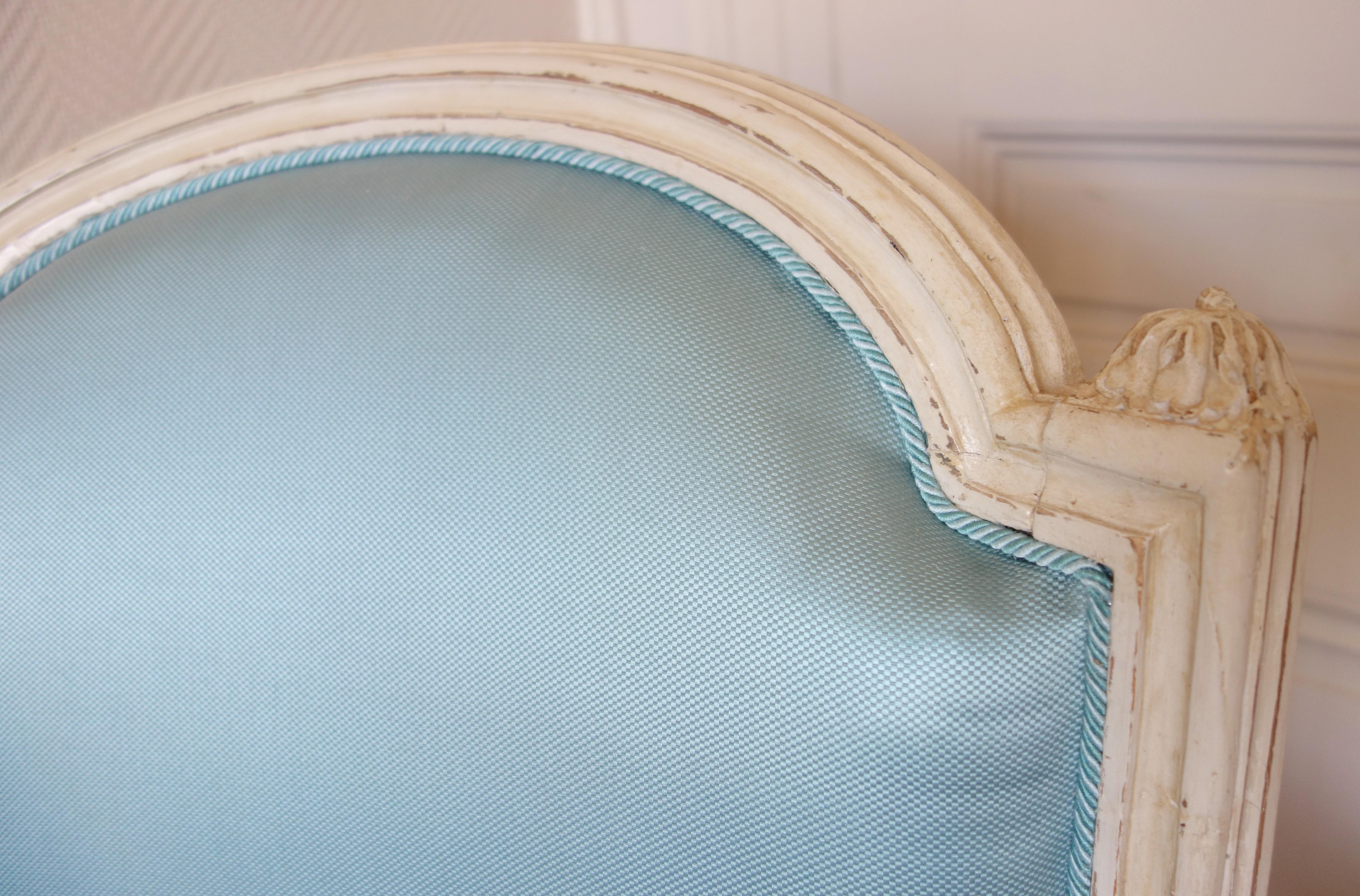 Louis XVI armchair bergere, light bleu silk, 18th century 3