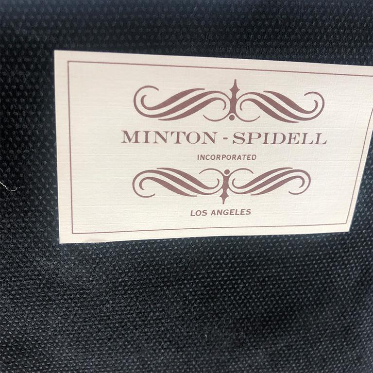 Bergere-Sessel aus bestickter Seide, Minton Spidell, Louis-XVI.-Stil, grau, Fassrückenlehne 6