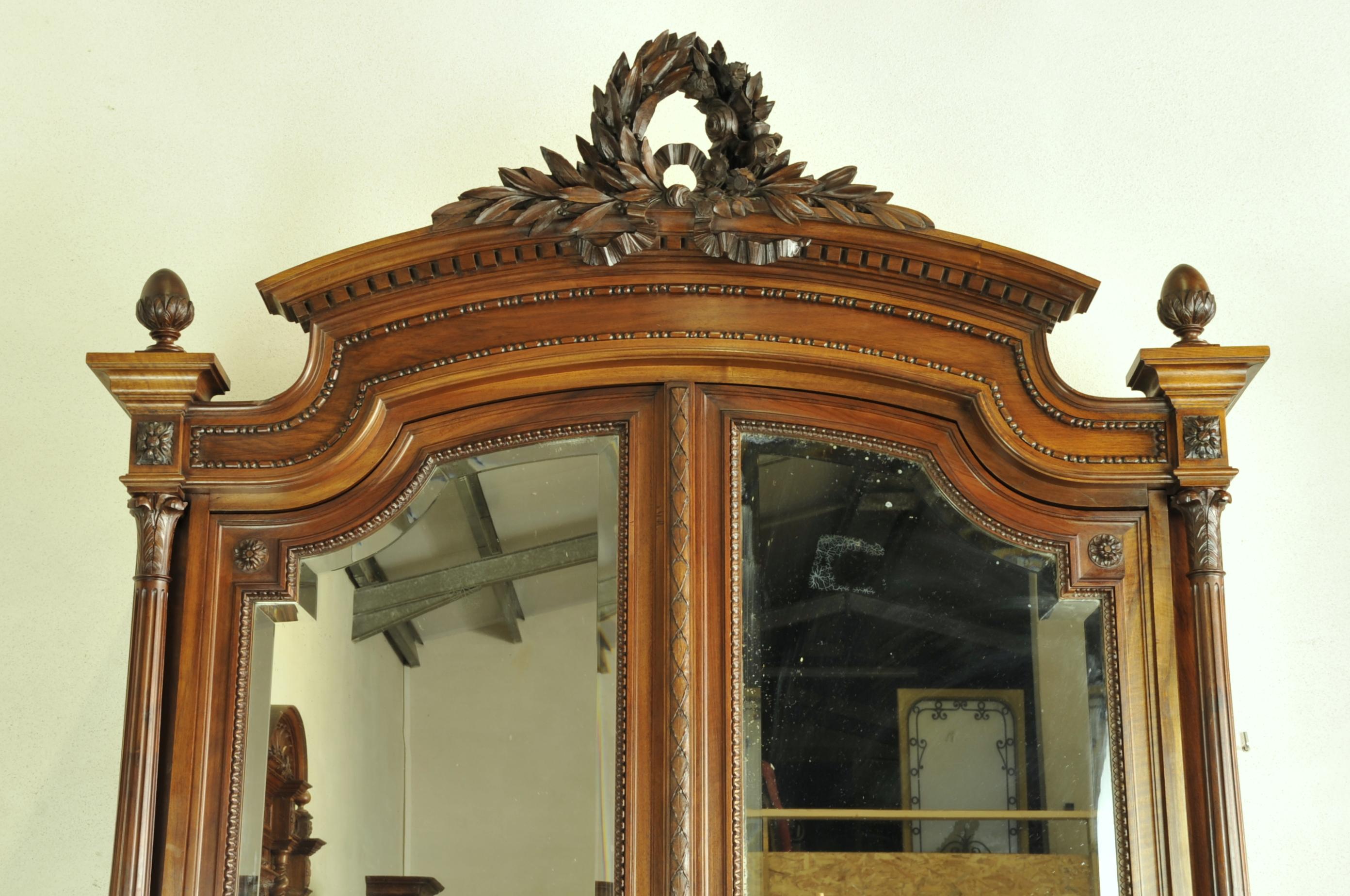 Louis XVI Bedroom Furniture in Carved Walnut 4