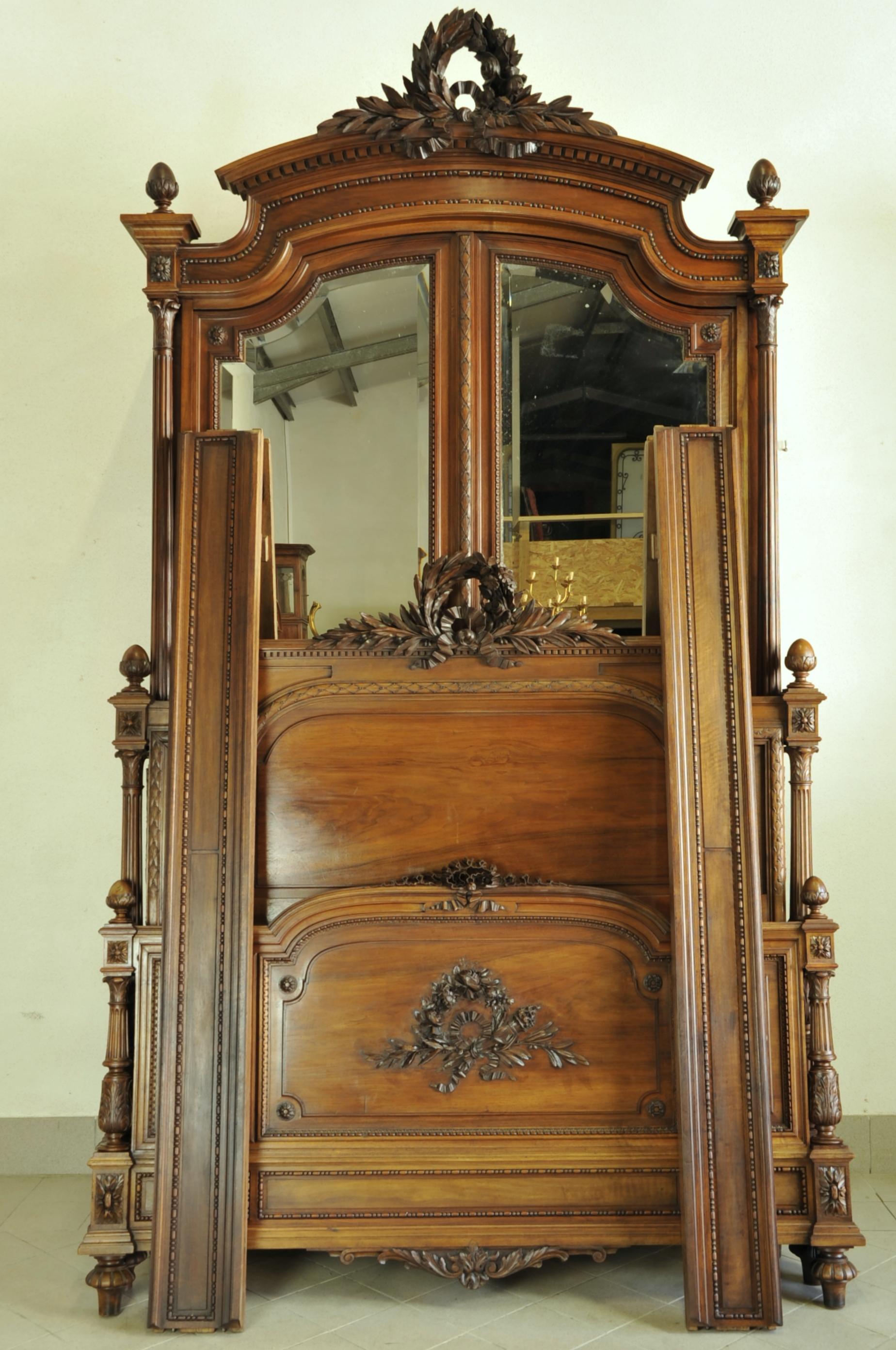 Louis XVI Bedroom Furniture in Carved Walnut 7