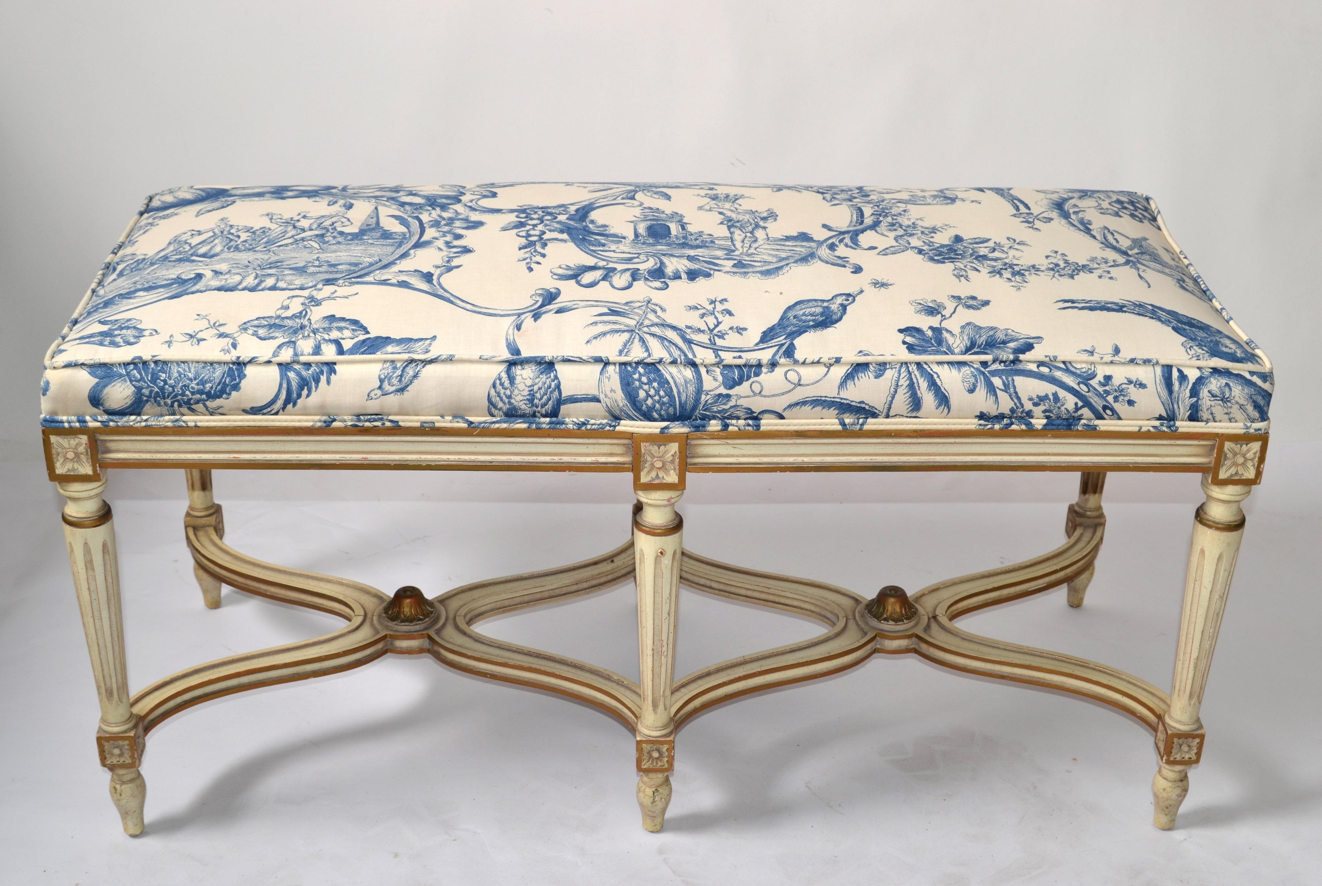Louis XVI Bench Karges Furniture Co. Hand Carved Hardwood Blue Motif Fabric For Sale 9