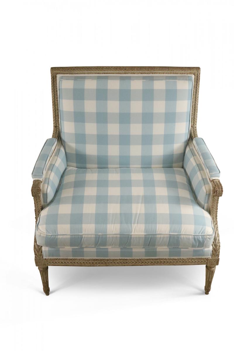 Louis XVI Blue and White Gingham Upholstered Marquise Armchair For Sale 4
