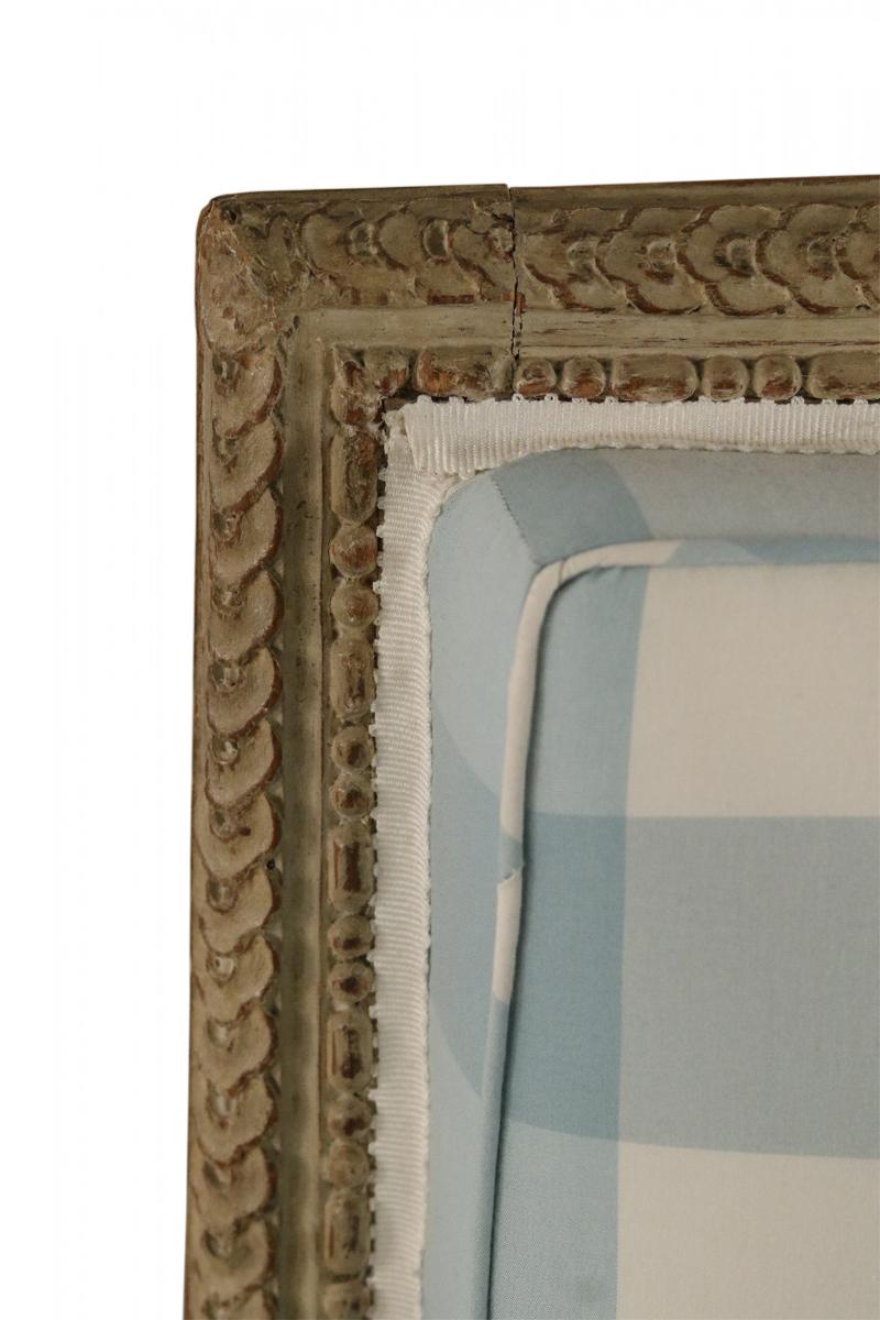 Louis XVI Blue and White Gingham Upholstered Marquise Armchair In Good Condition For Sale In Queens, NY
