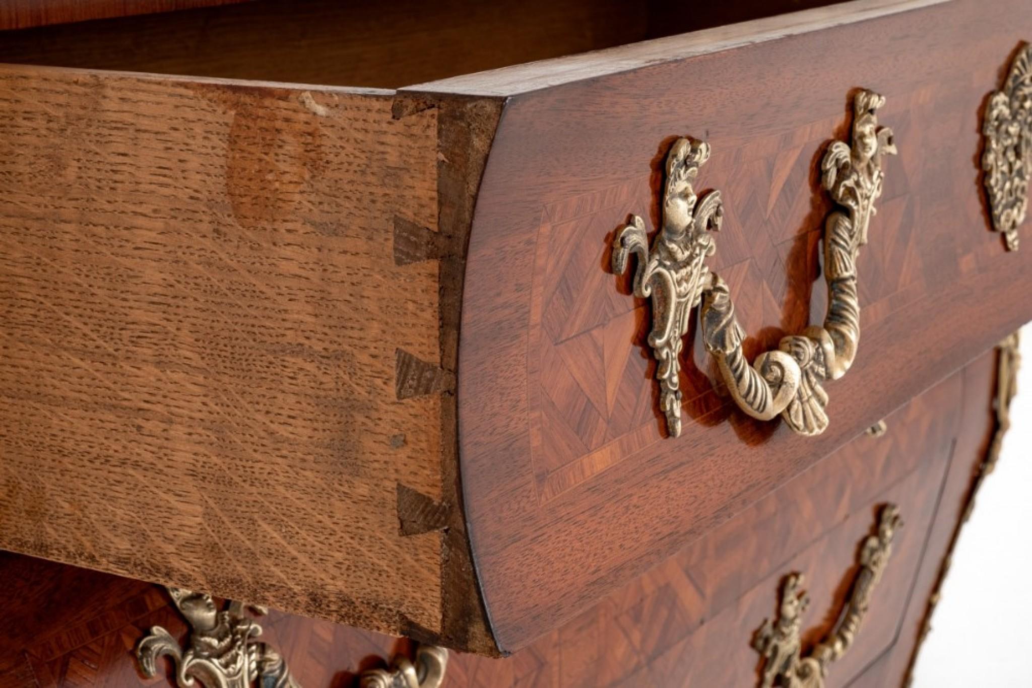 Louis XVI Bombe Commode Antique French Chest Drawers 1900 In Good Condition For Sale In Potters Bar, GB