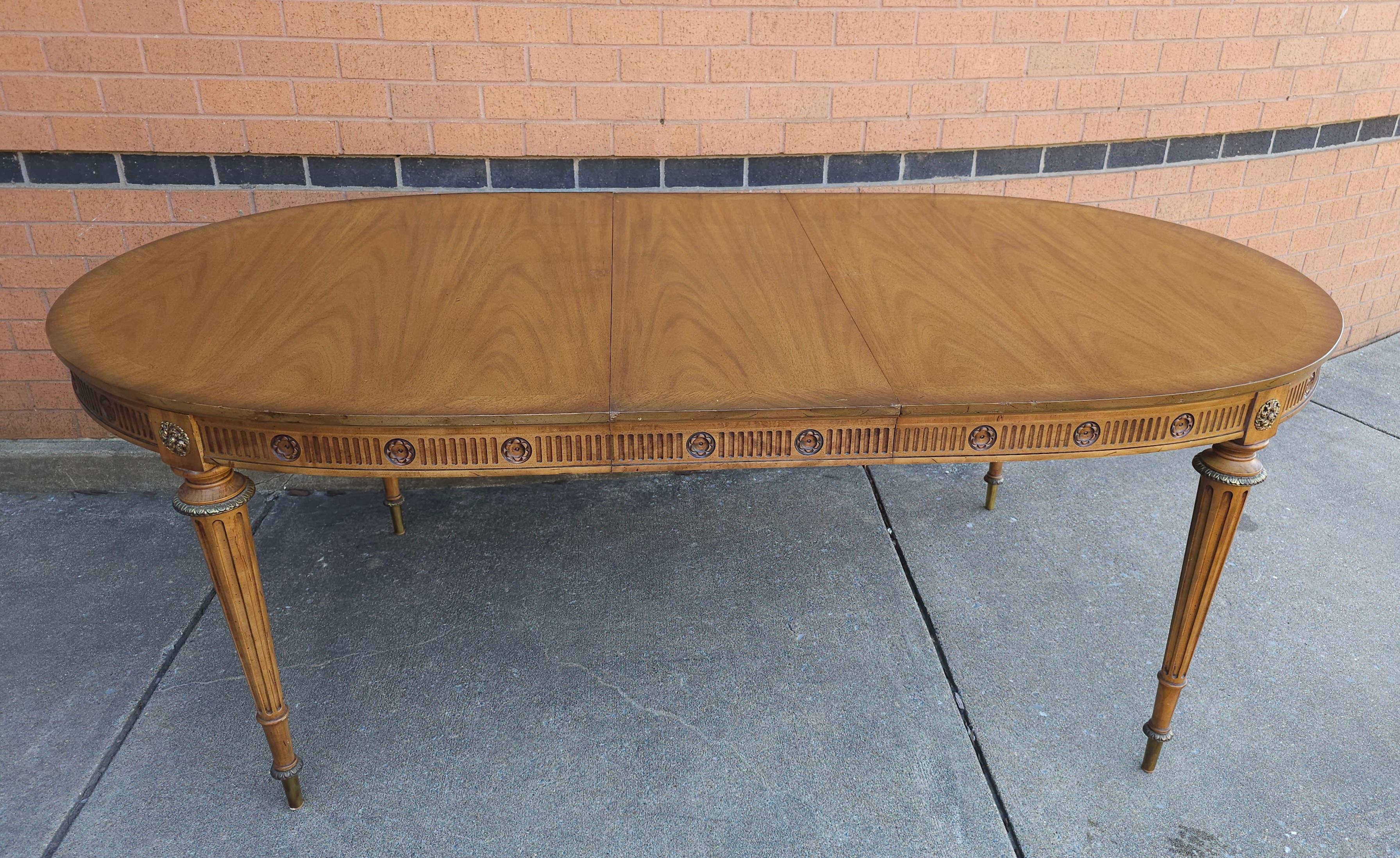 Louis XVI Brass Mounted French Walnut Oval Extension Dining Table W/ 2 Leaves For Sale 4