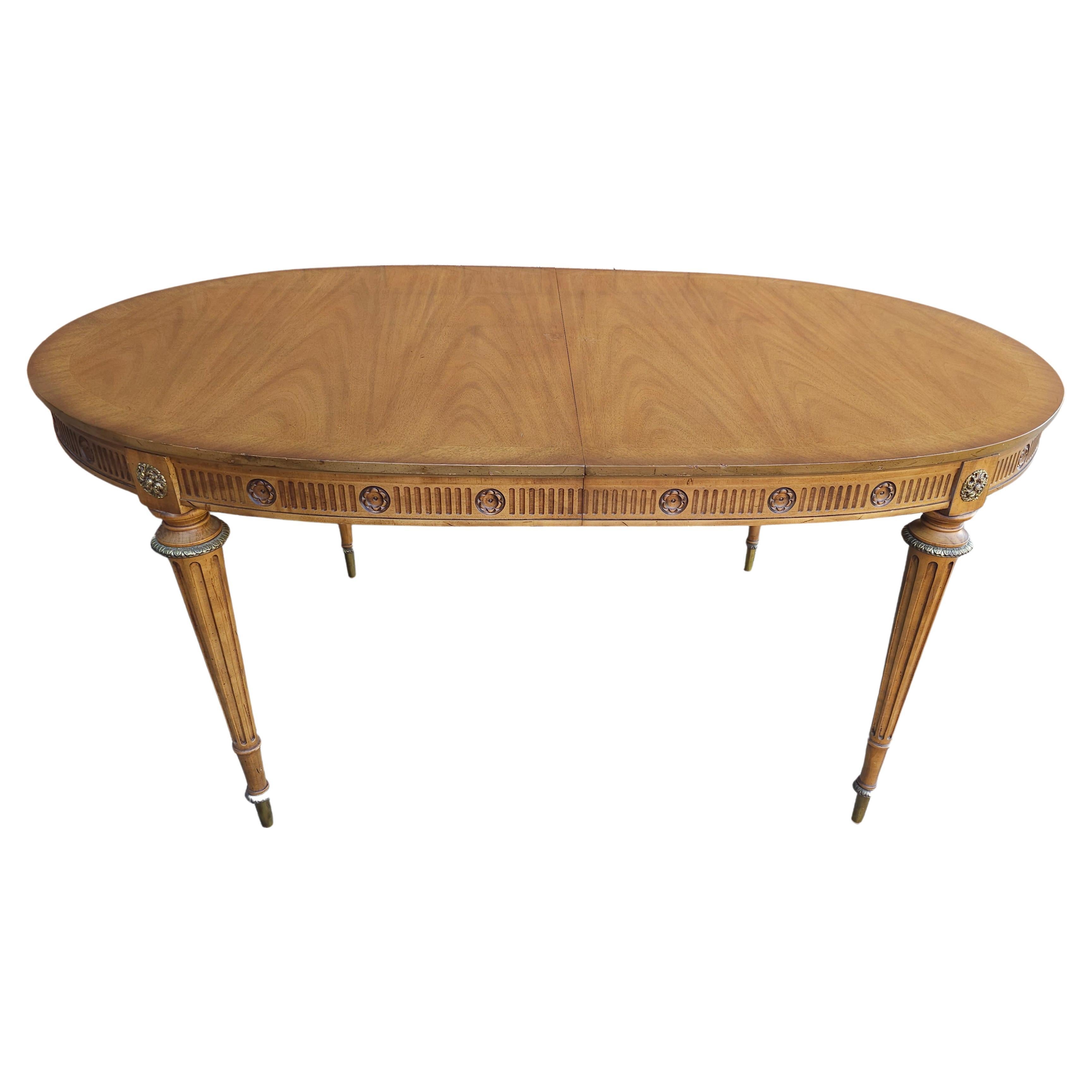 Carved Louis XVI Brass Mounted French Walnut Oval Extension Dining Table W/ 2 Leaves For Sale