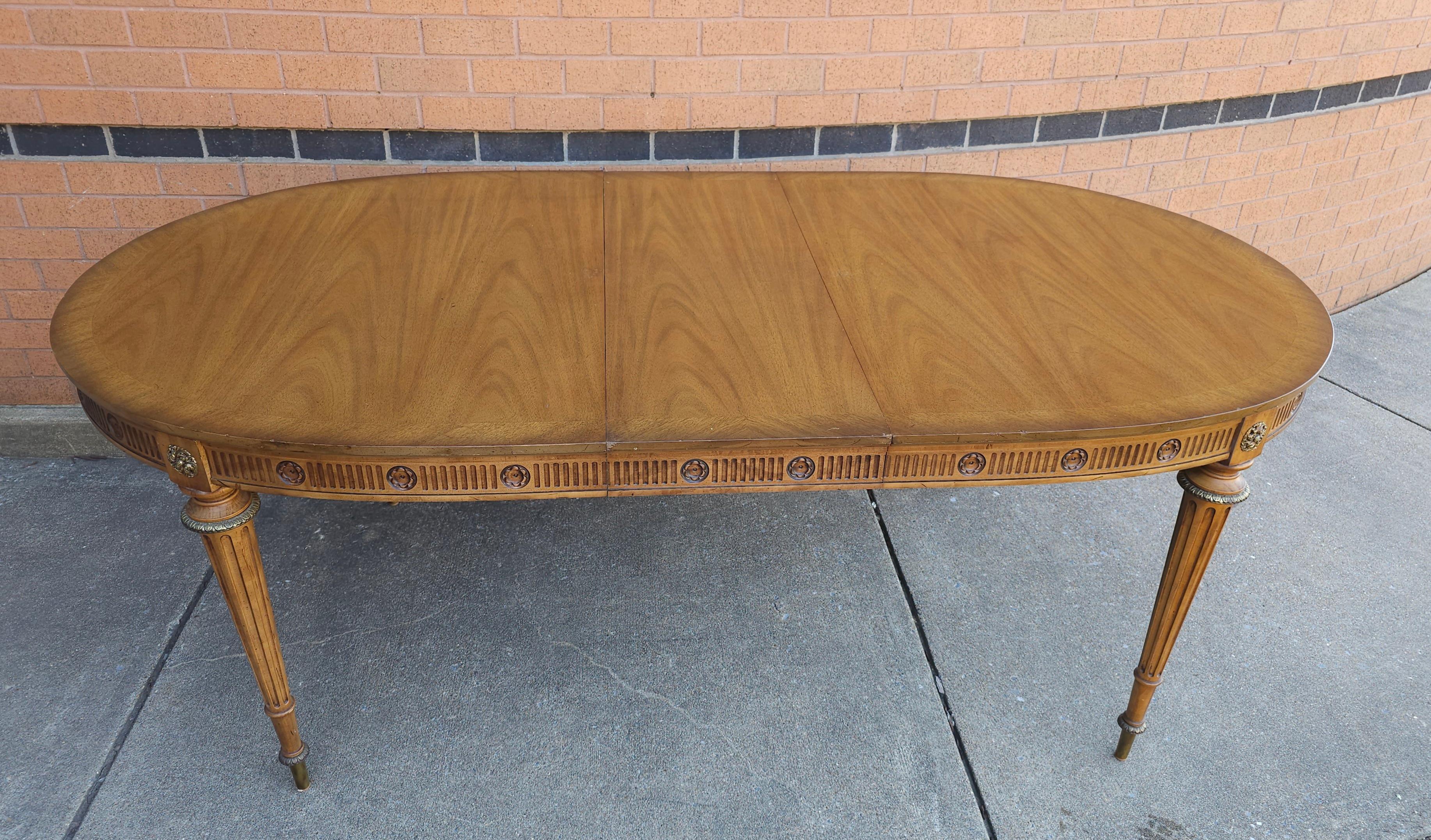 20th Century Louis XVI Brass Mounted French Walnut Oval Extension Dining Table W/ 2 Leaves For Sale
