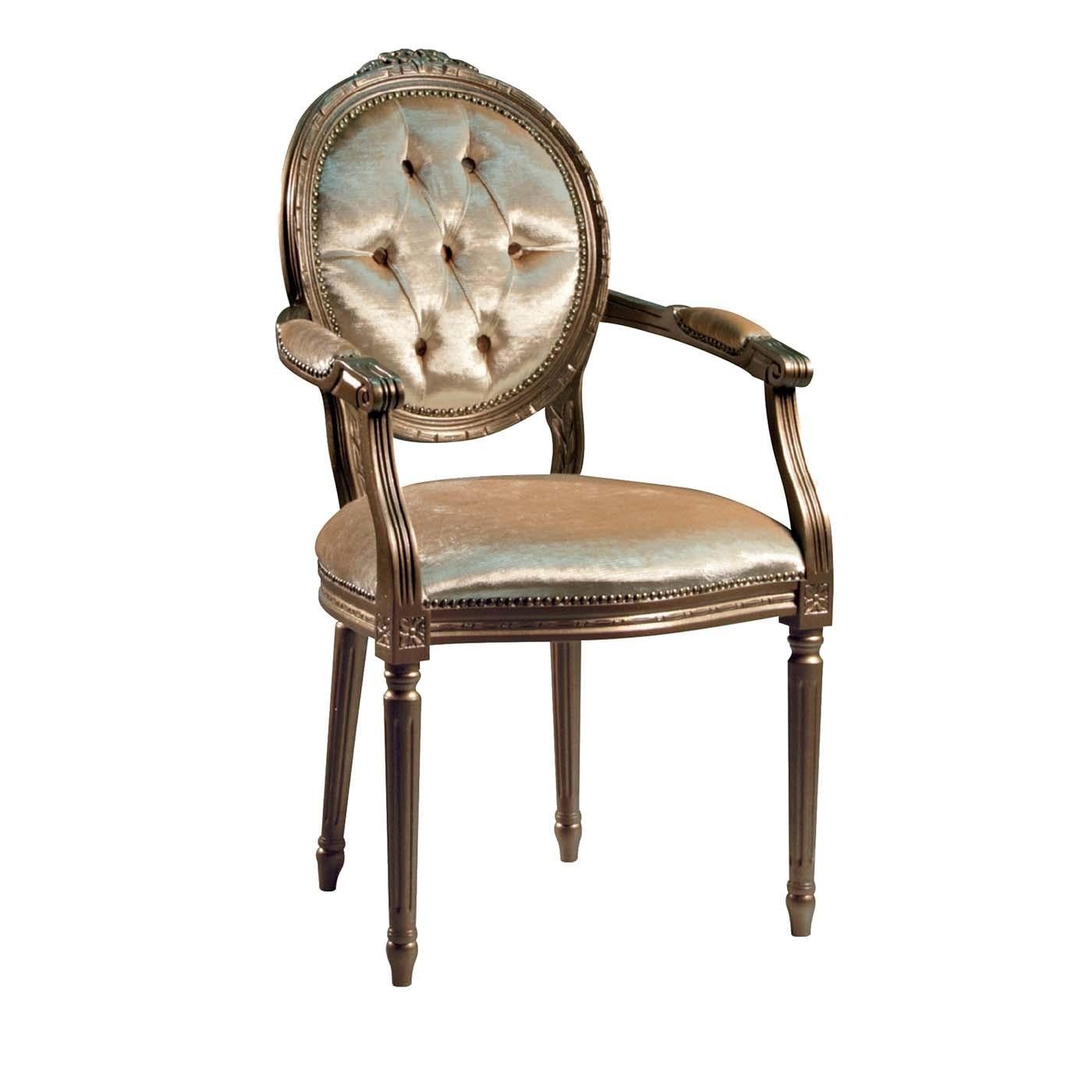 Inspired by the 18th century balloon chairs of the court of Louis XVI, this chair with armrests, part of the Contemporary collection, is particularly elegant in the version with a bronze-colored seat and backrest. The structure is in solid wood,