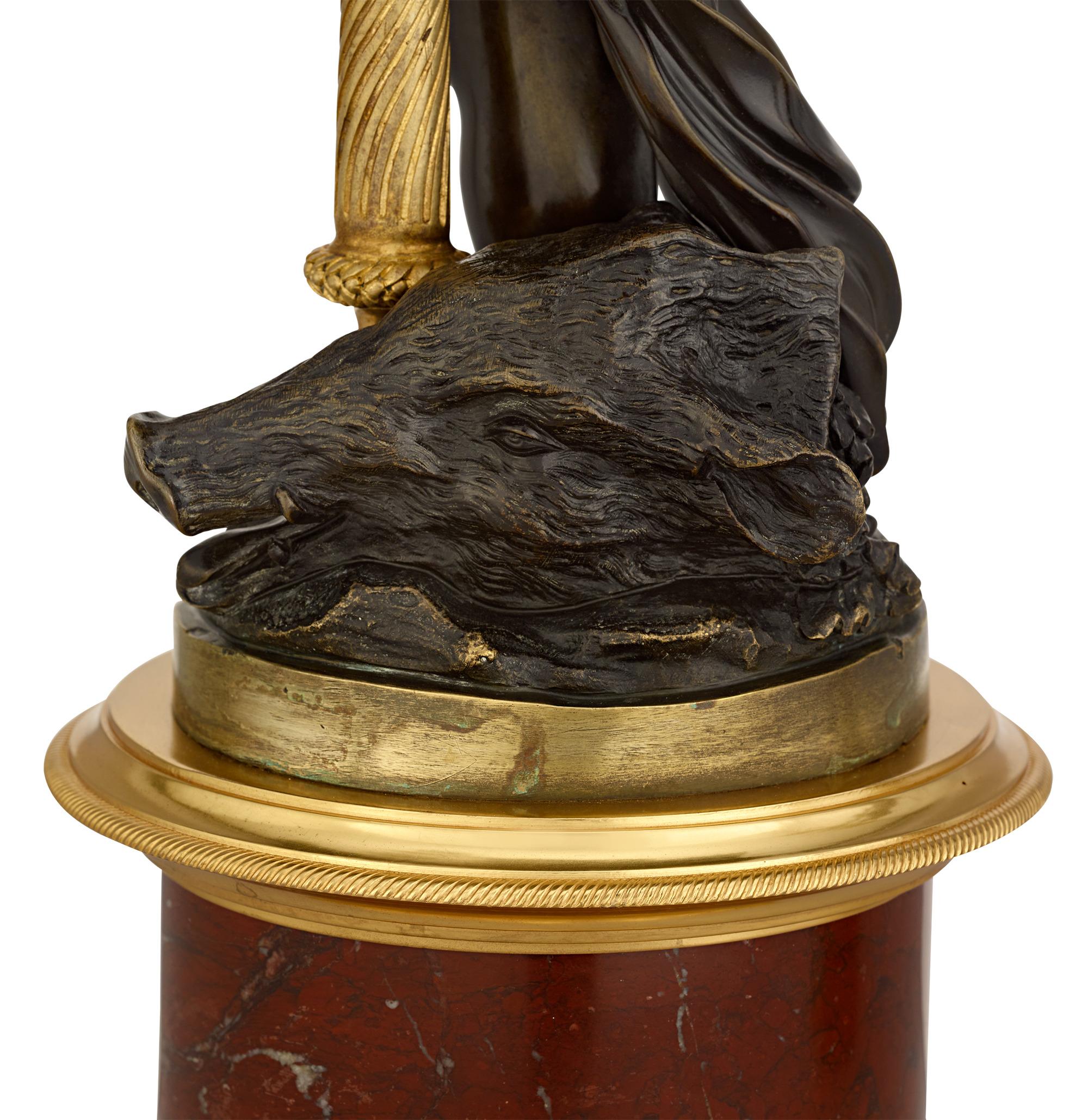 Bronzo Candelabro Luigi XVI in bronzo ormolato con putti in vendita