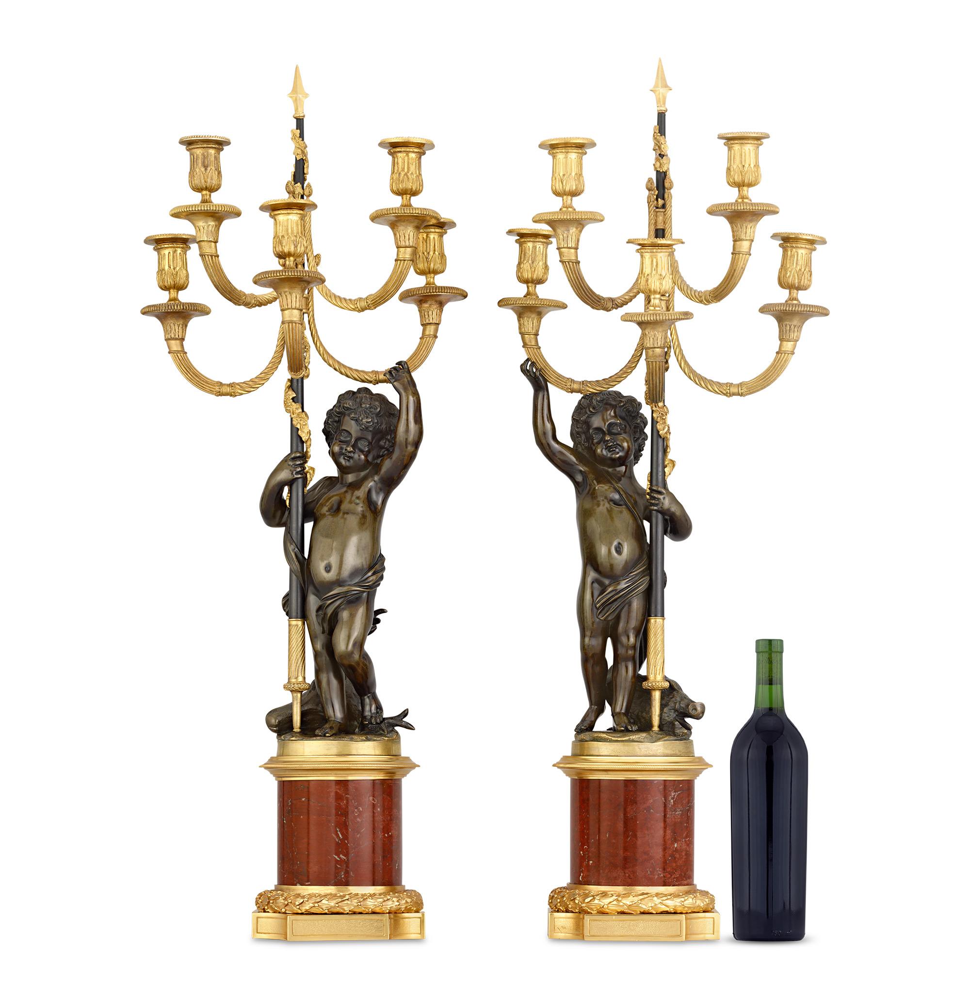 Candelabro Luigi XVI in bronzo ormolato con putti in vendita 1