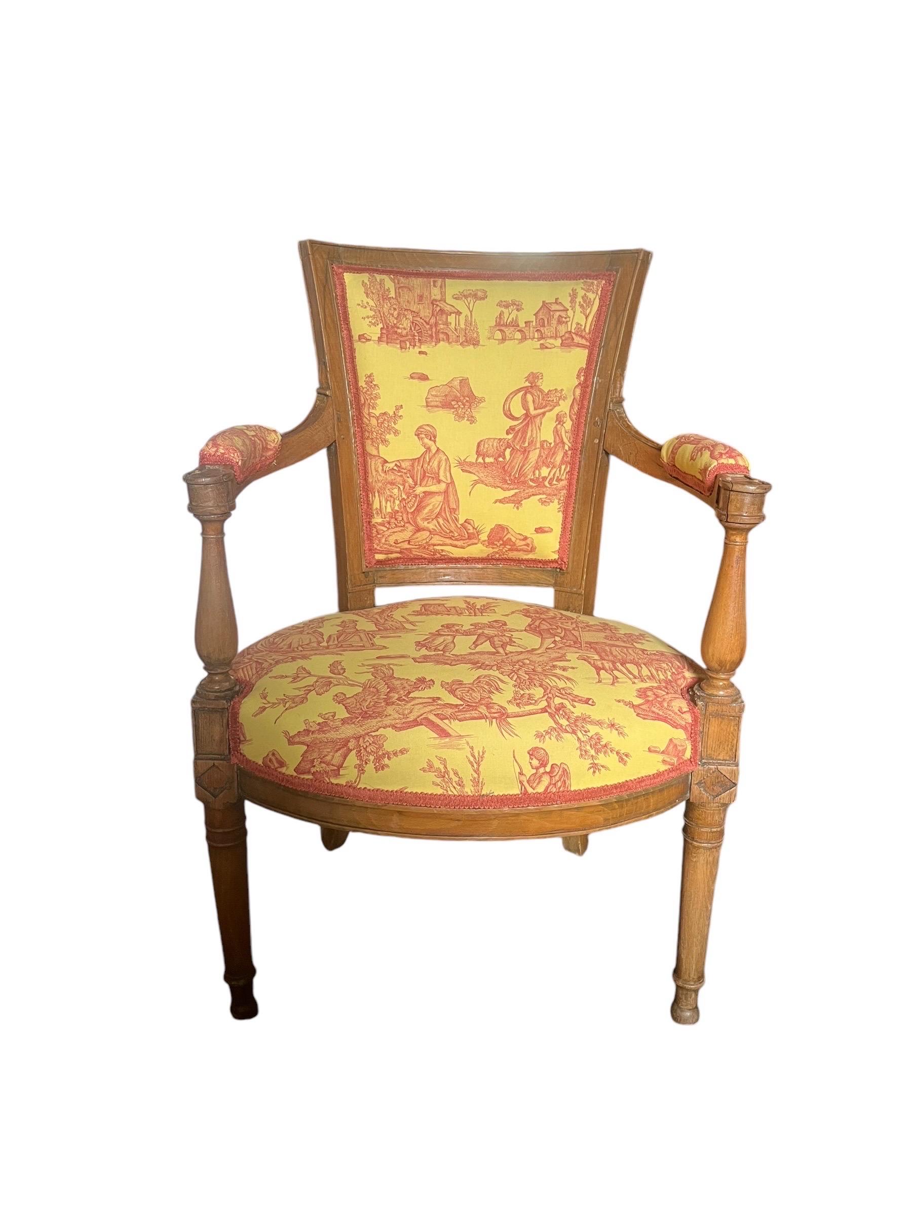 Sillón Luis XVI Cabriolet - Toile de Jouy amarillo y rojo rosado - Francia Tapicería en venta