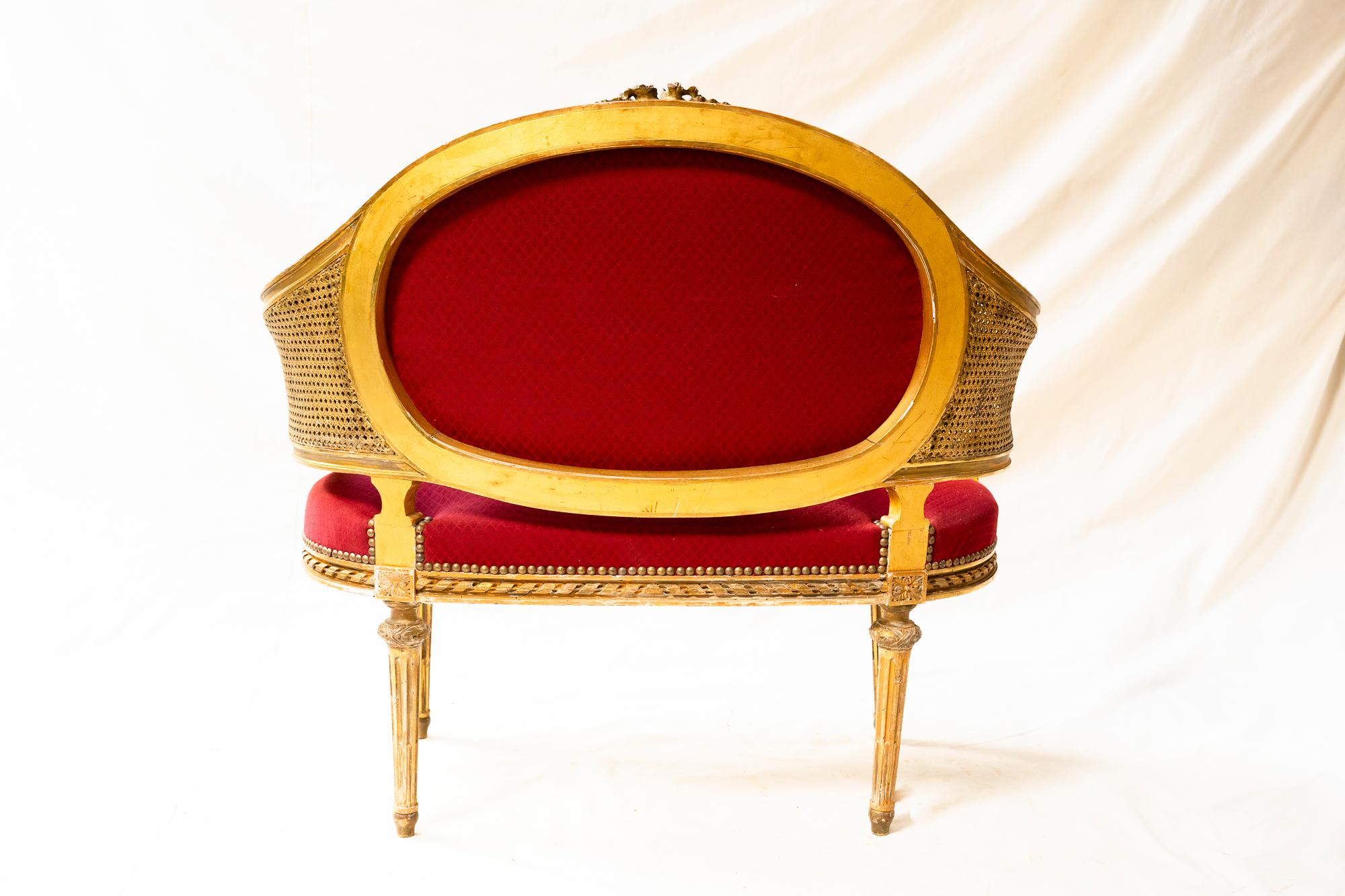 Canap en Corbeille aus Rohr und rotem Stoff im Stil Louis XVI. (Mittleres 19. Jahrhundert) im Angebot