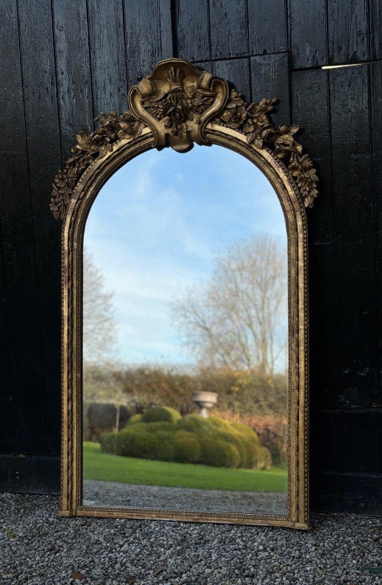 Cheminée Louis XVI en bois sculpté et doré, 18ème siècle en vente 1