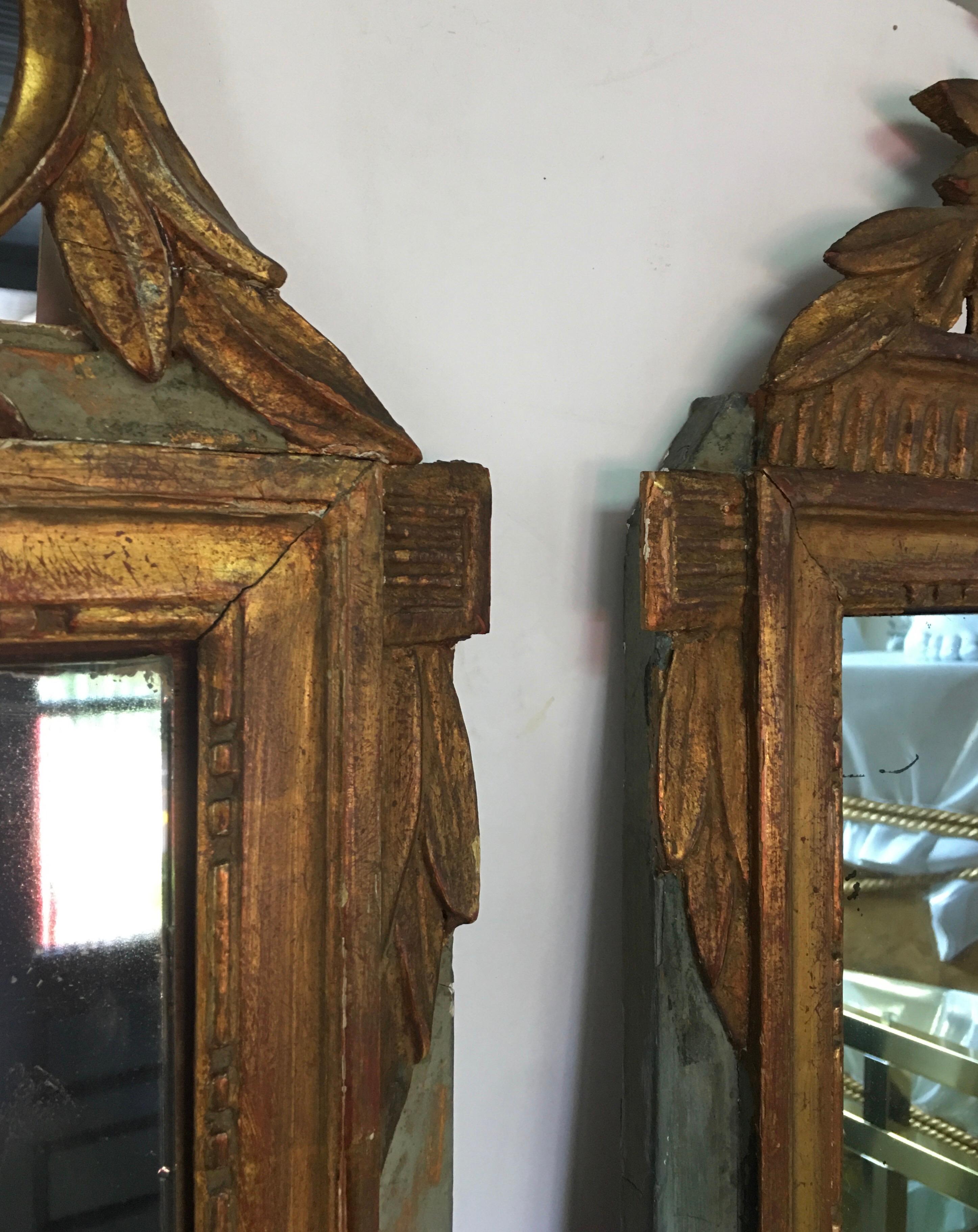Louis XVI Carved Giltwood Pier Wall Mirrors, France In Fair Condition In Lambertville, NJ