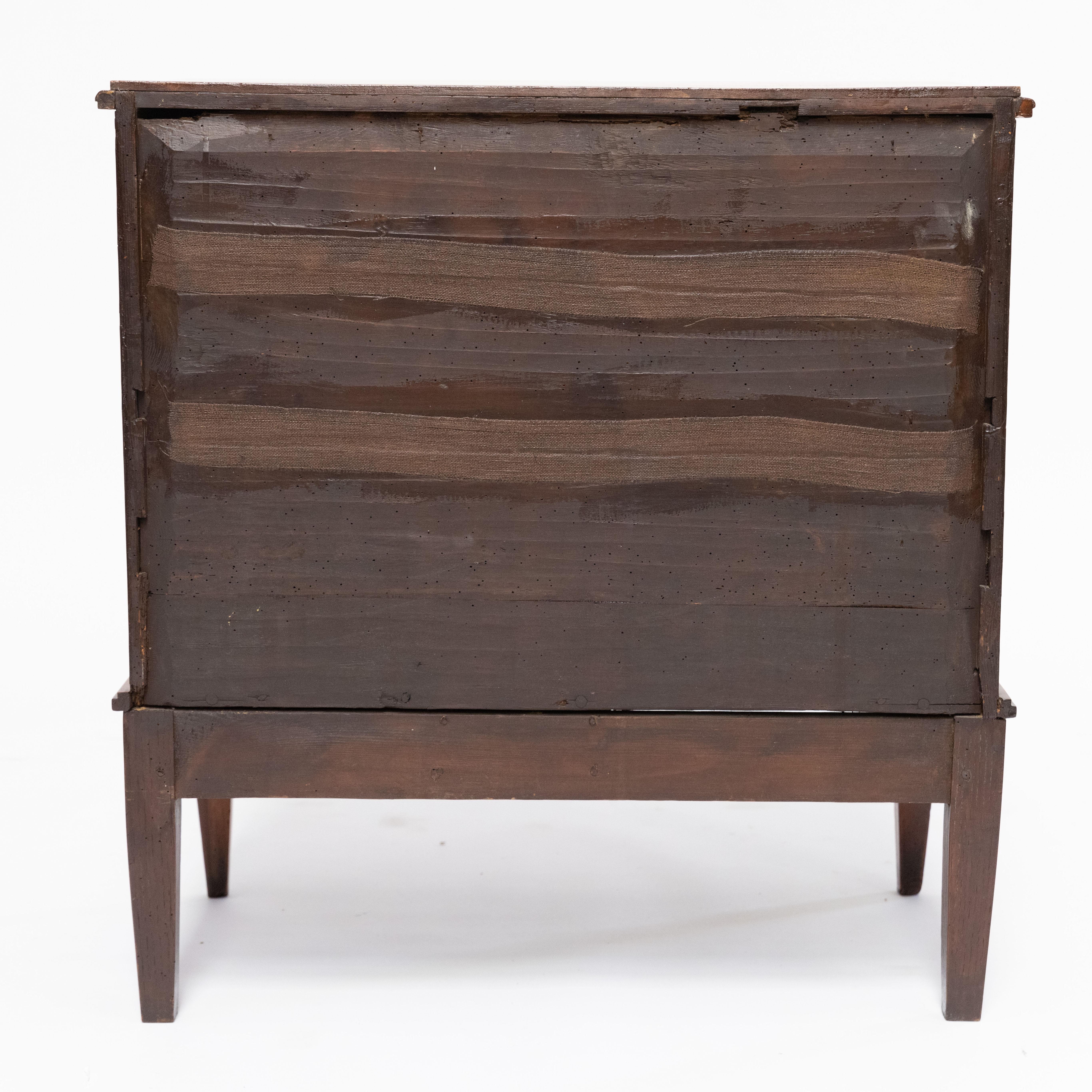 Cassapanca Luigi XVI in legno impiallacciato di ciliegio con intarsi in Wood in vendita 8