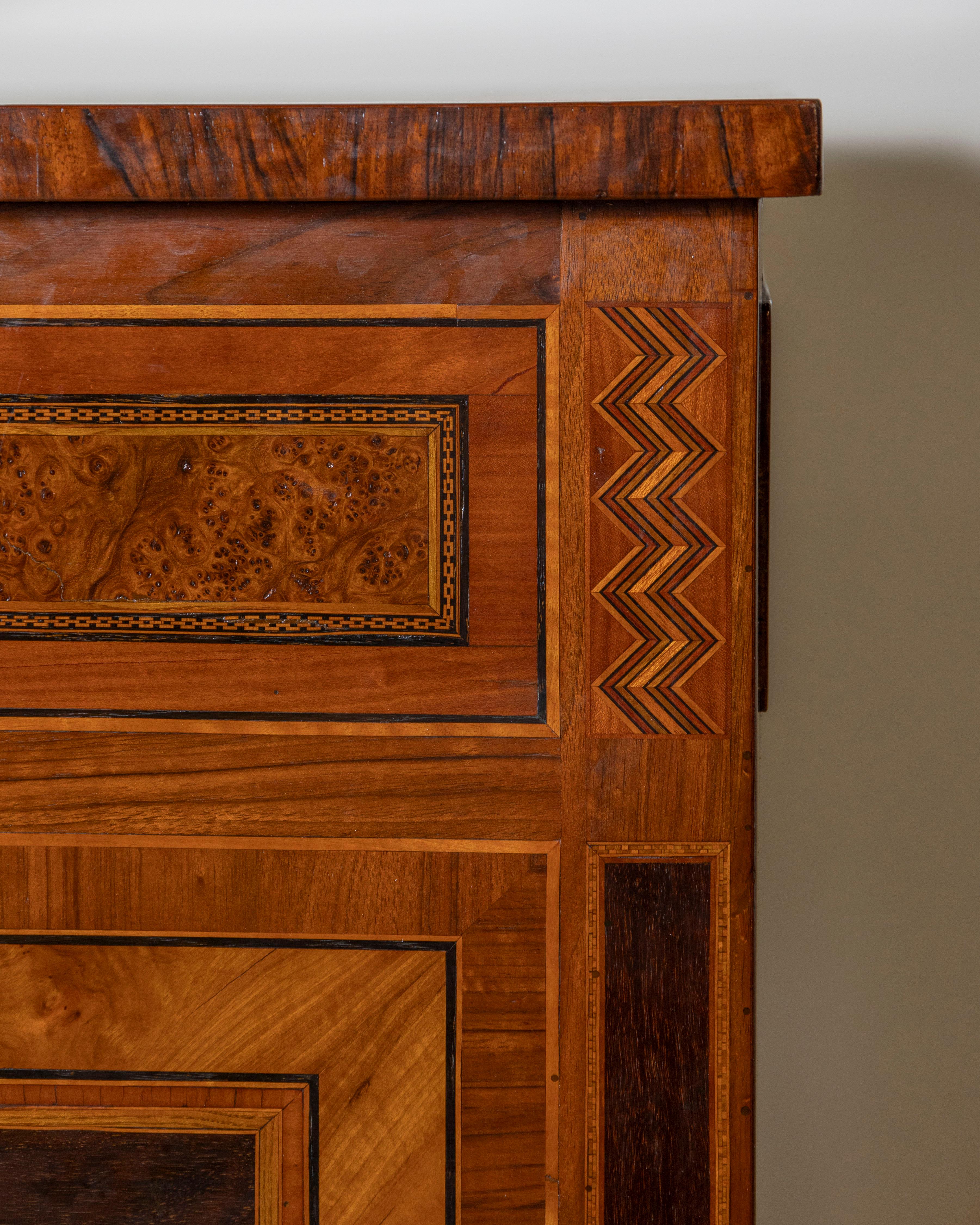 Louis XVI chest of drawers from Bologna For Sale 3