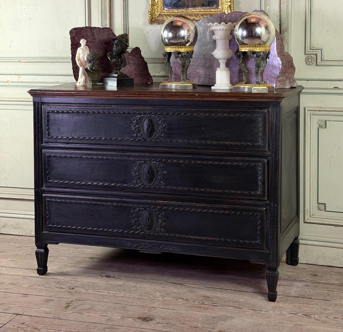 Cómoda Luis XVI de roble patinado negro, siglo XVIII en venta 6