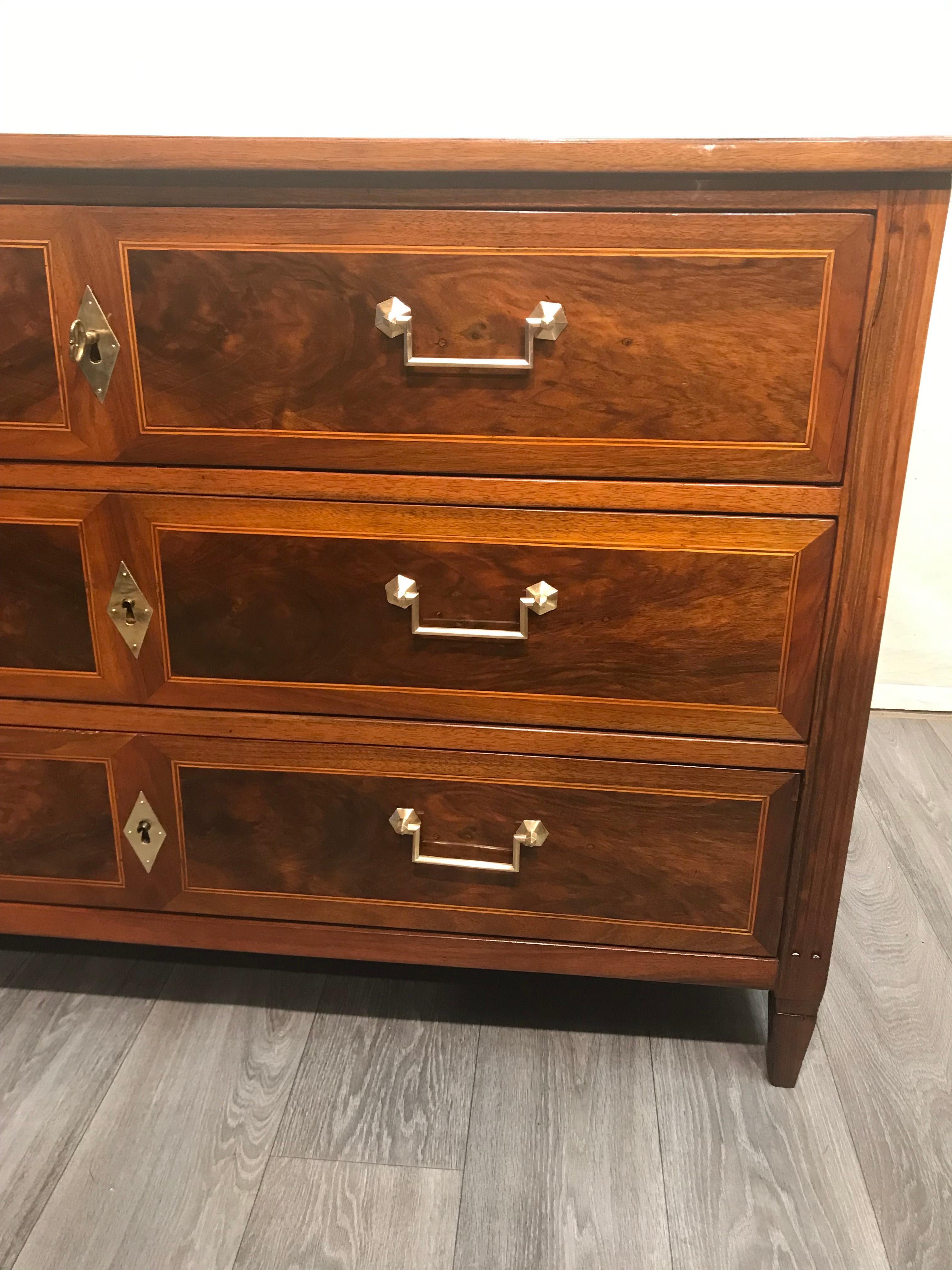 Louis XVI Chest of Drawers, South German 1780, Walnut In Good Condition For Sale In Belmont, MA