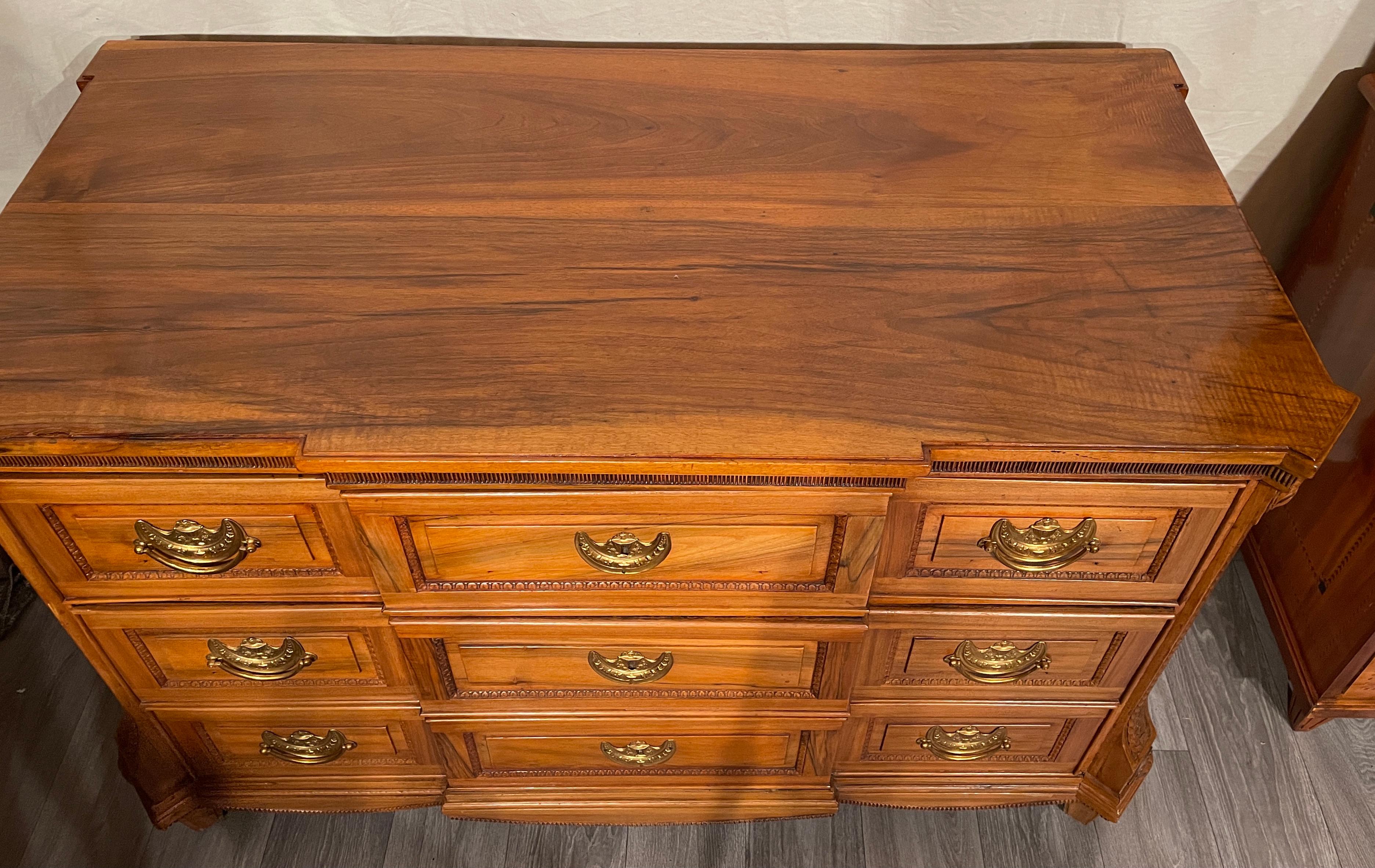 Louis XVI chest of drawers, South West Germany 1780. 
This chest of drawers is a gorgeous original piece of the 18th century. It is made of massif walnut and is decorated with hand carved fine neoclassical decorations. It is a typical piece of the