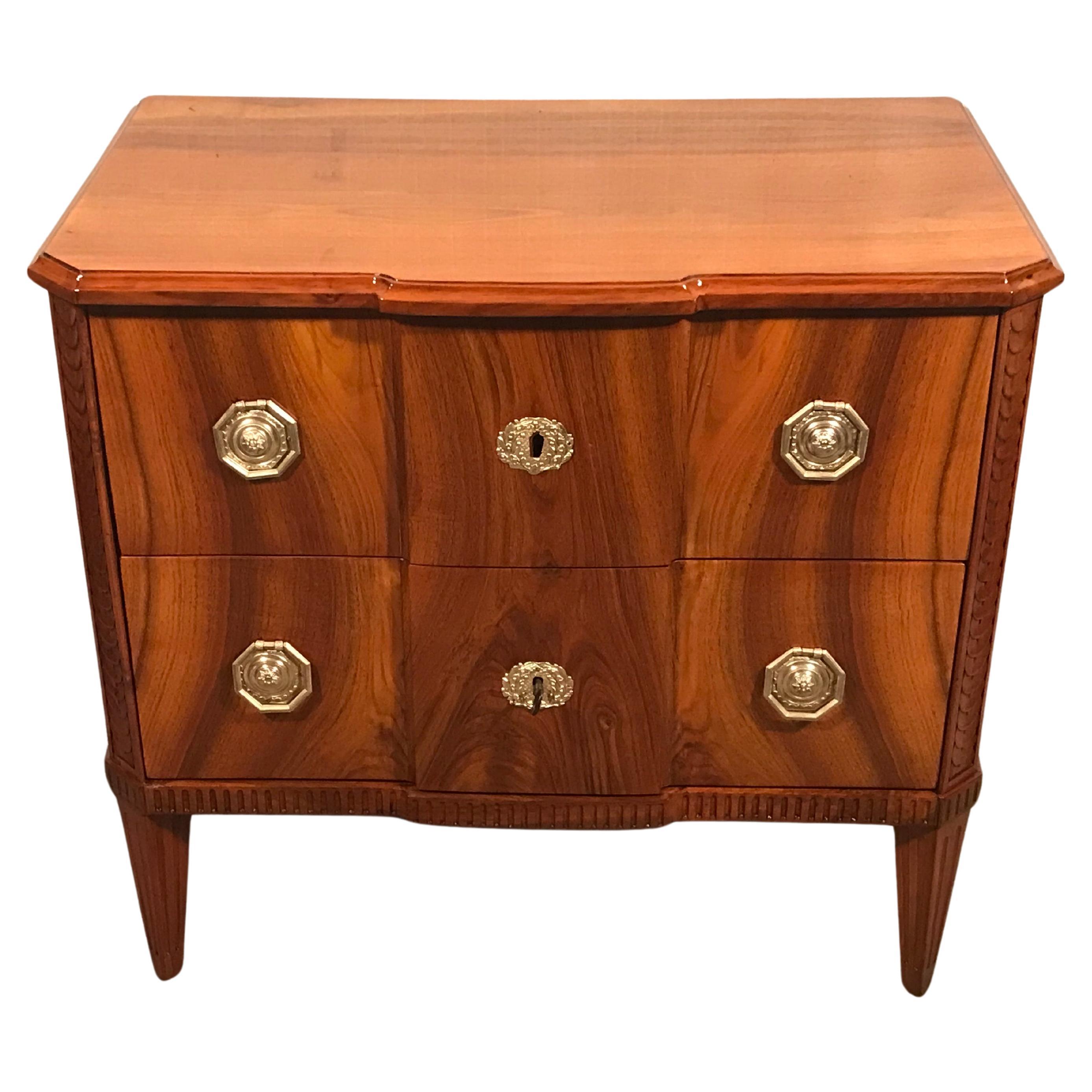Louis XVI Chest of Drawers, Southern Germany 1780 In Good Condition For Sale In Leimen, DE