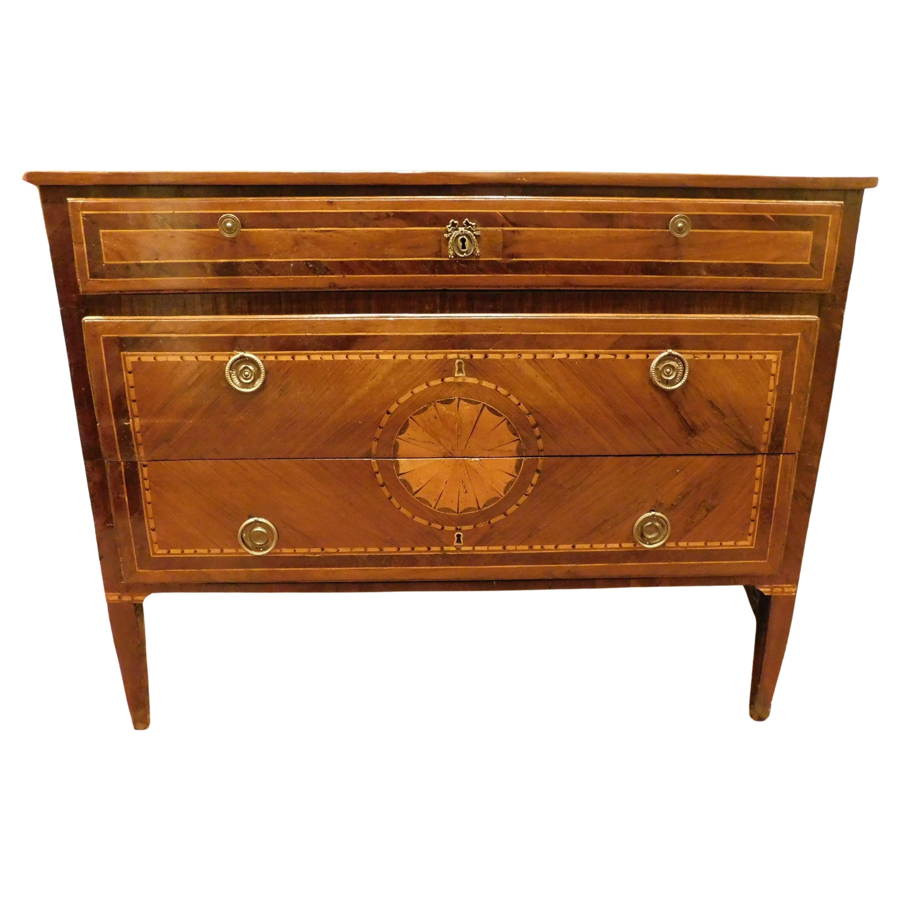 Louis XVI Kommode, furnierte und eingelegte Kommode, Italien