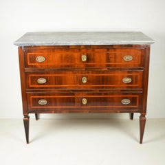 Cómoda Luis XVI chapada en palisandro con tapa de mármol gris